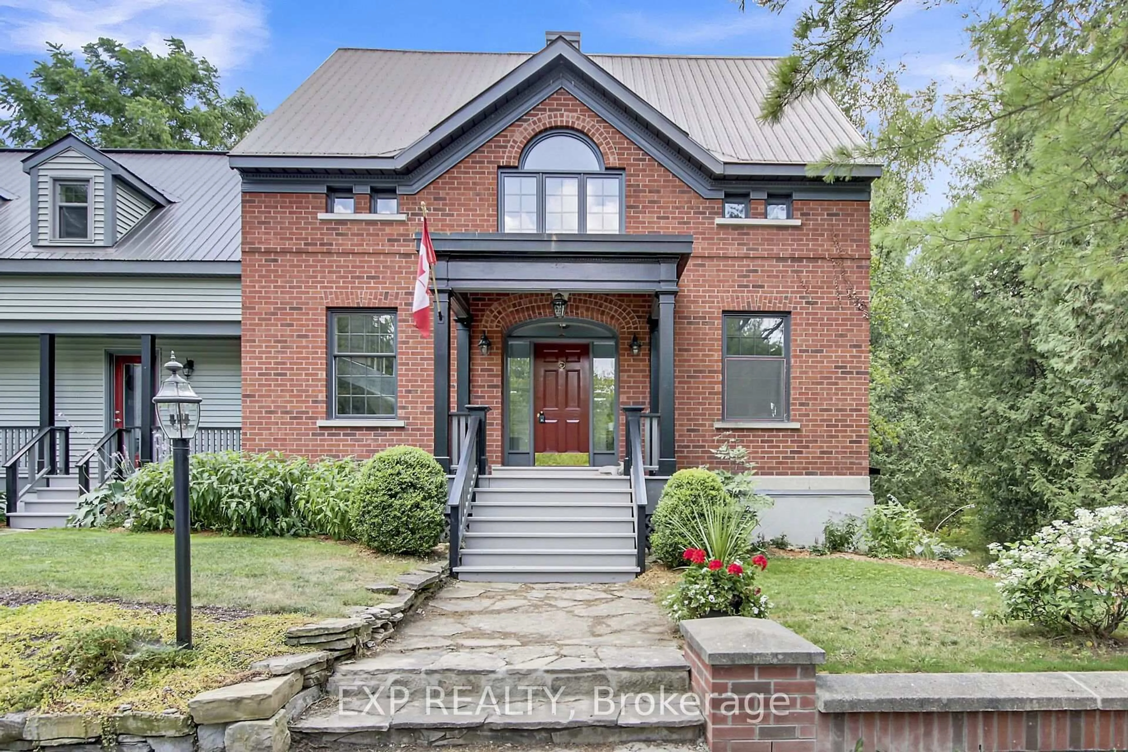 Home with brick exterior material, street for 3554 Vaughan Side Rd, Carp Ontario K0A 1L0