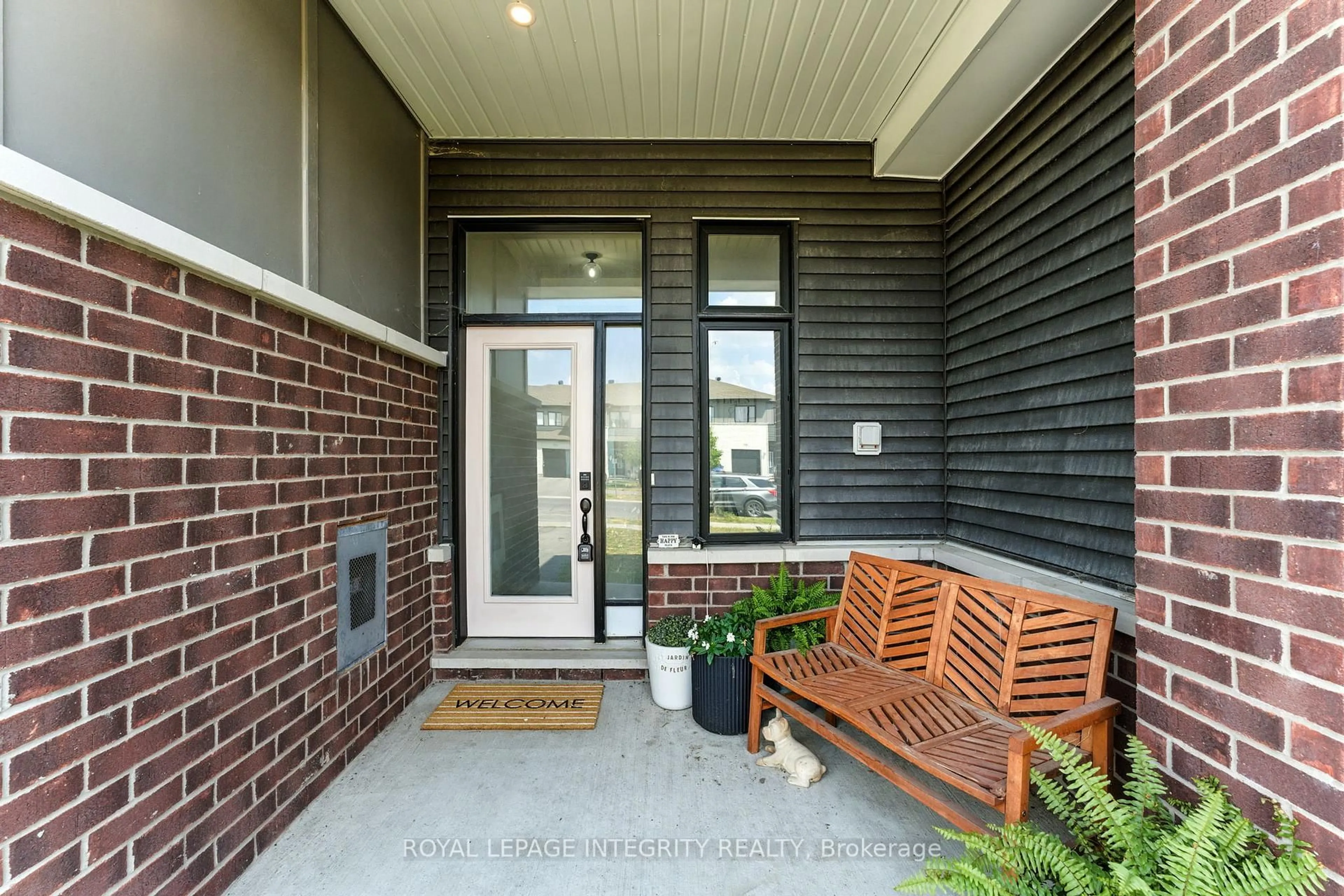 Unknown for 514 Cope Dr, Ottawa Ontario K2S 1S3