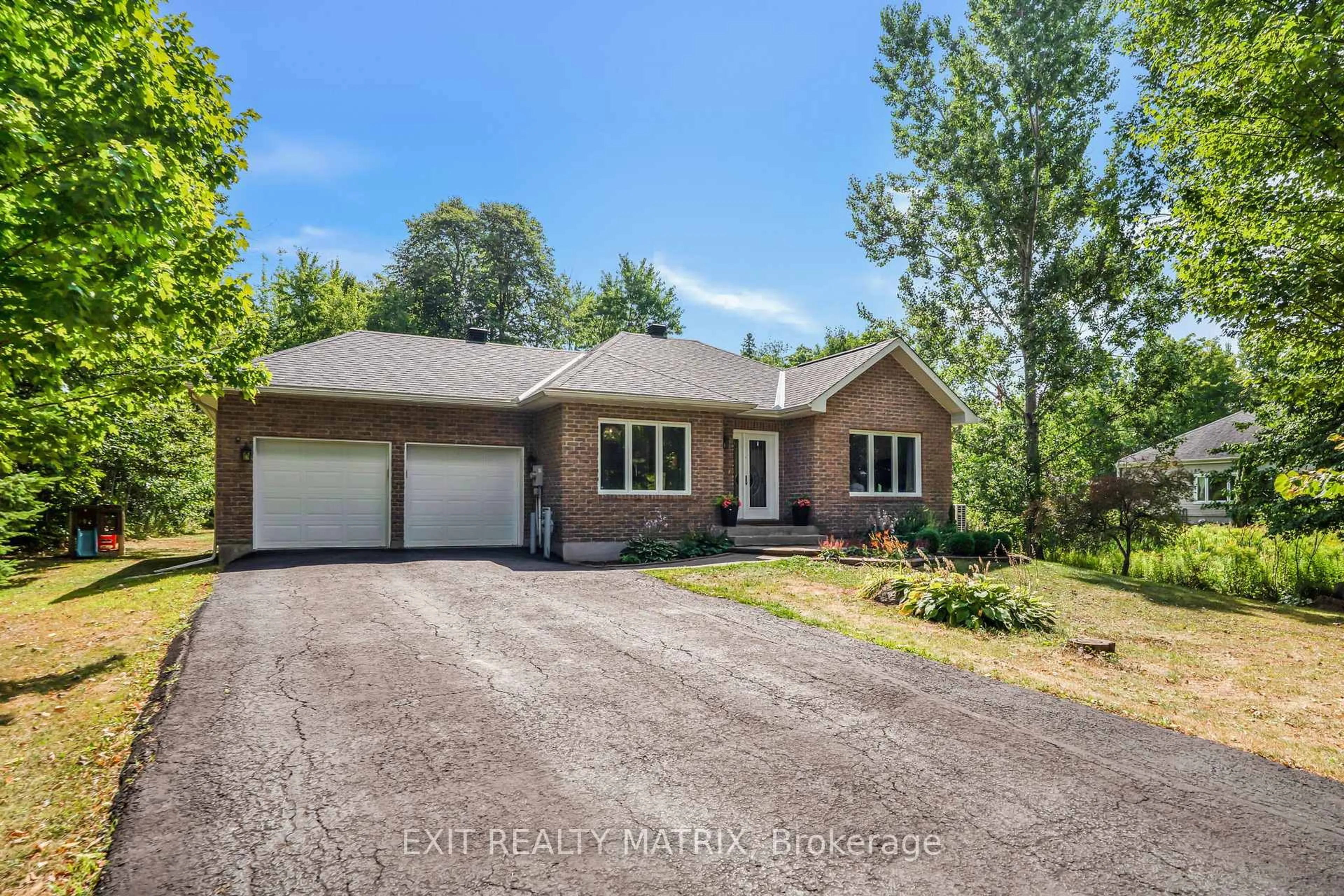 Home with brick exterior material, street for 620 Du Parc Rd, Champlain Ontario K0B 1K0