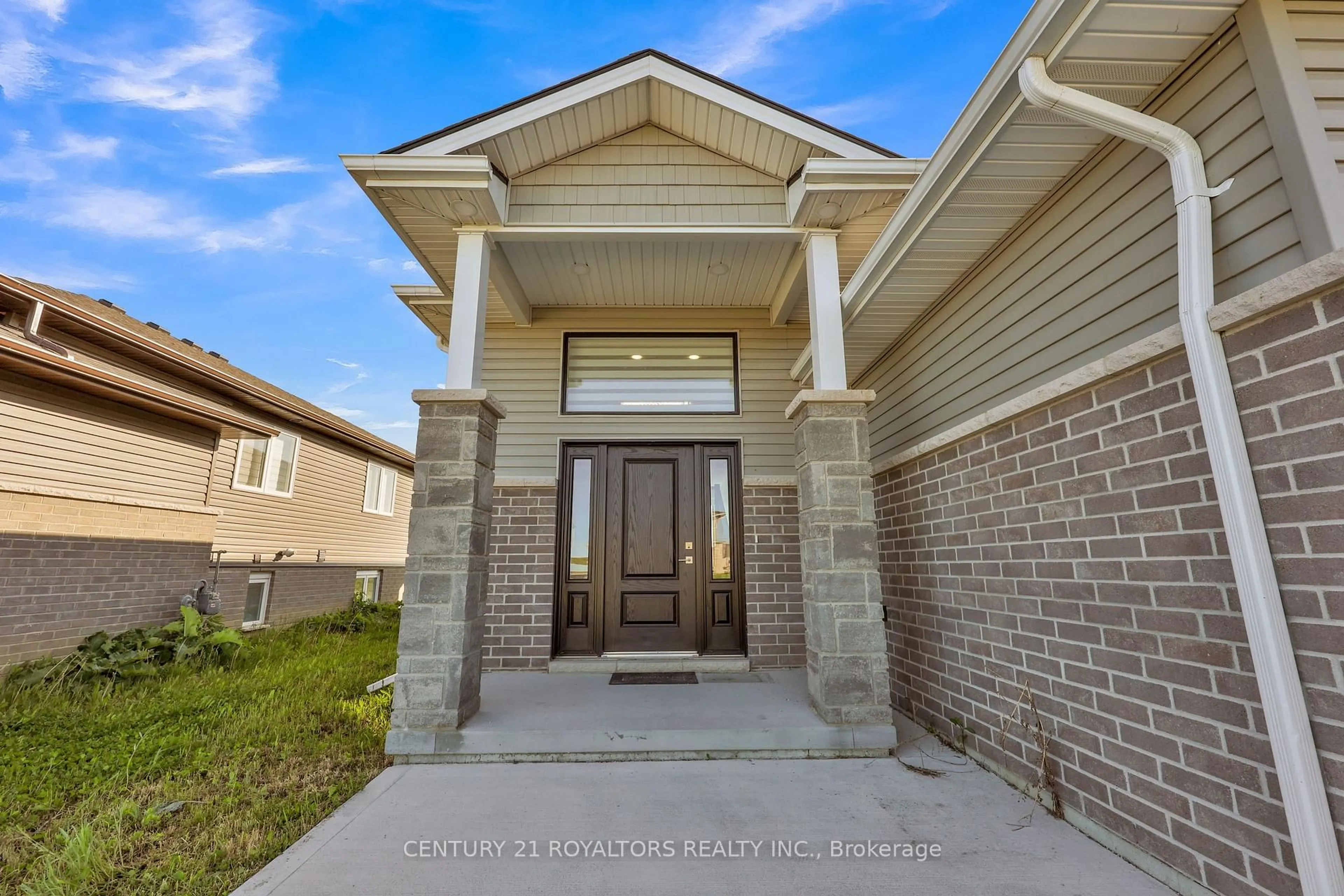 Unknown for 802 Keil Dr, Chatham-Kent Ontario N7M 0T4