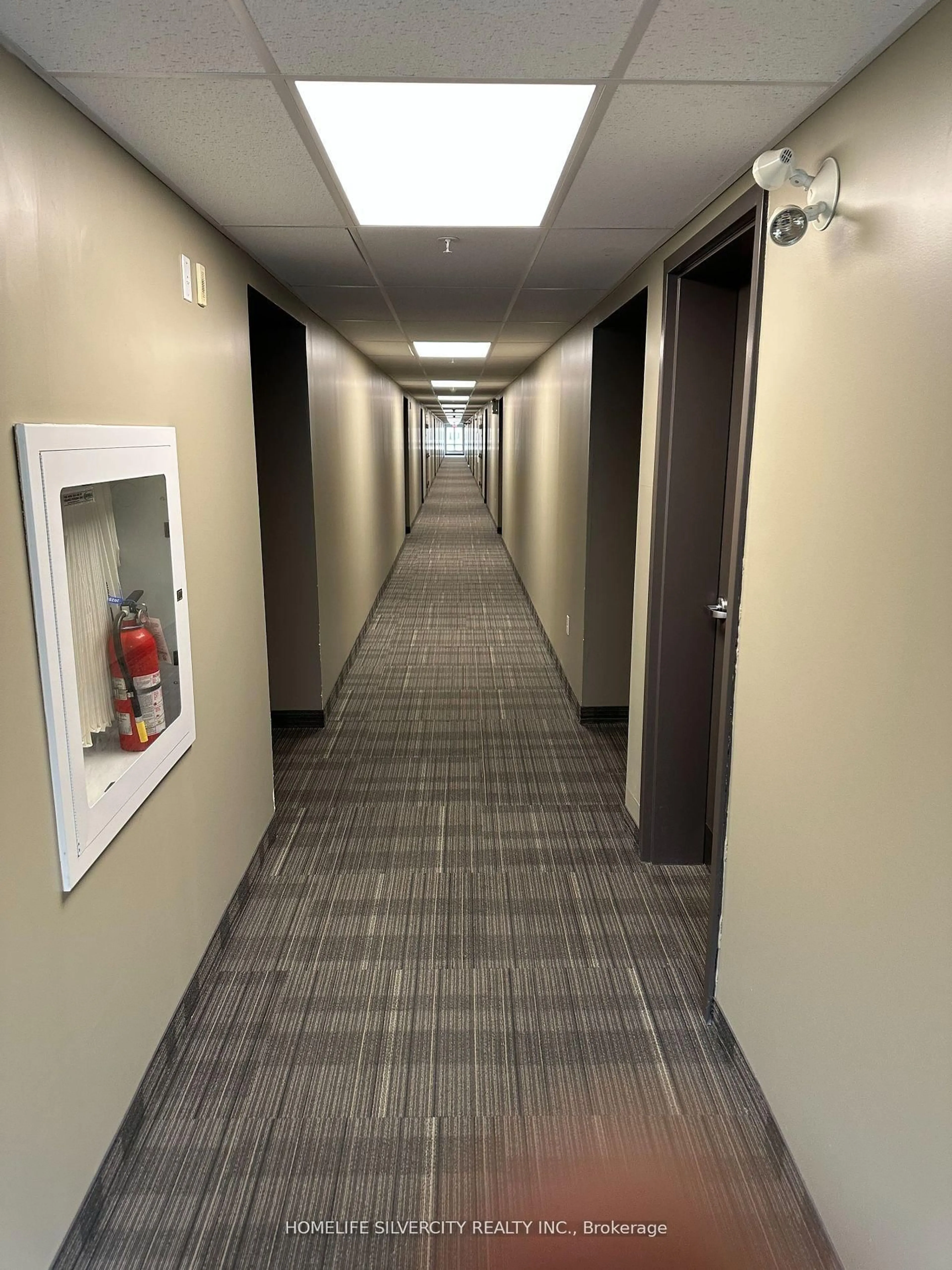 Indoor foyer for 45 Kingsbury Sq #209, Guelph Ontario N1L 0L2