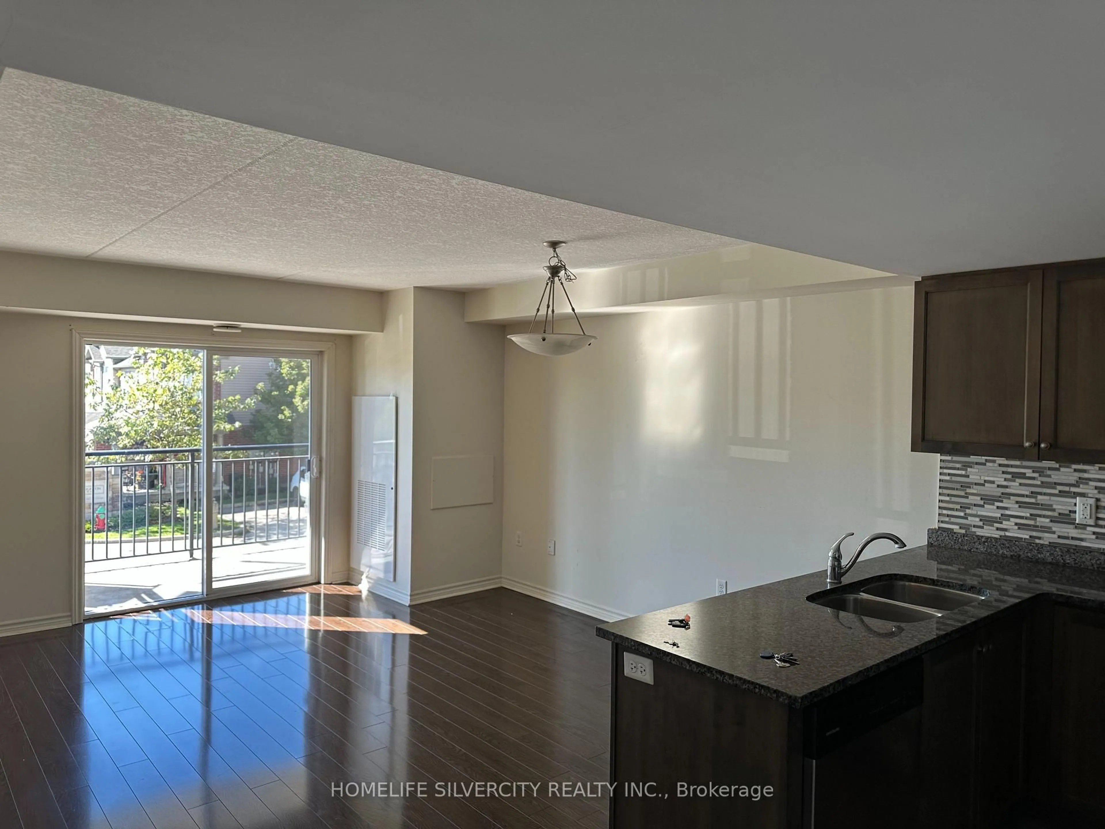 Standard kitchen, unknown for 45 Kingsbury Sq #209, Guelph Ontario N1L 0L2