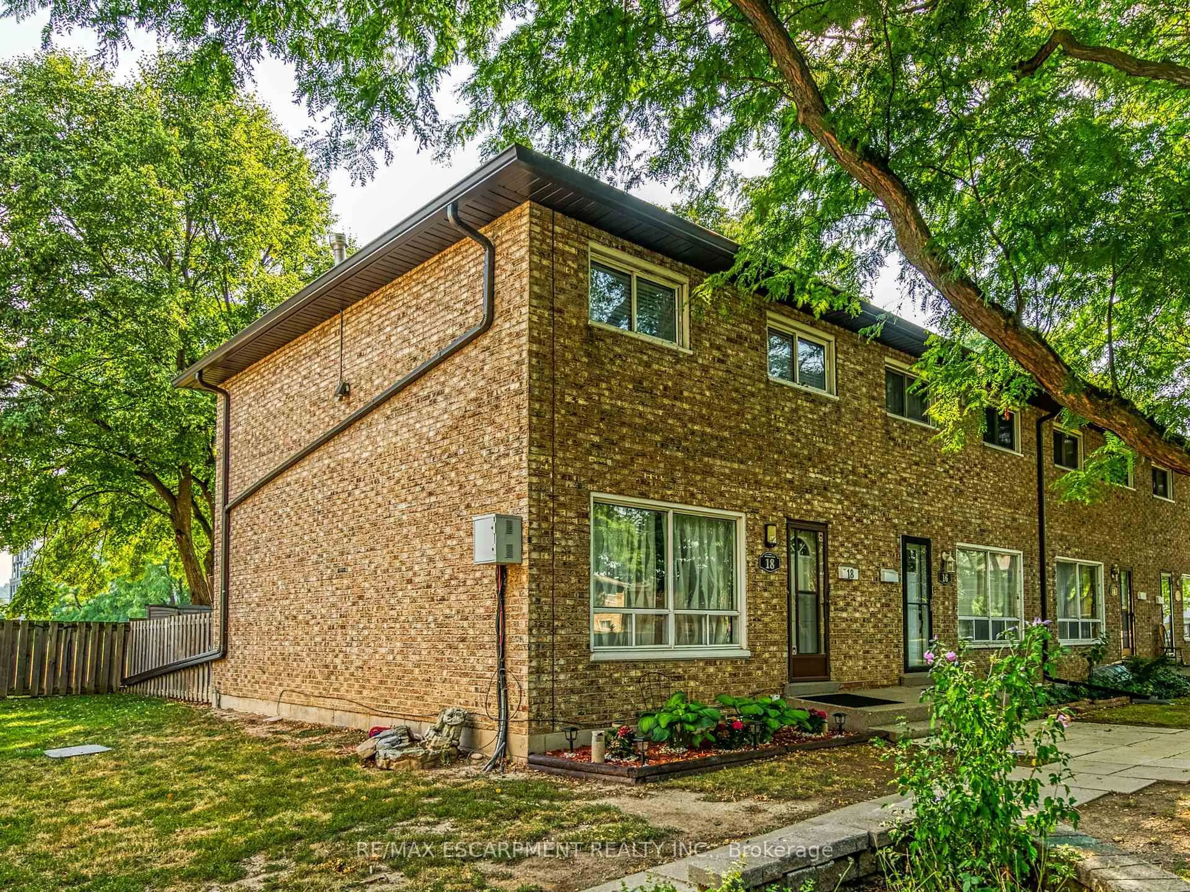 Home with brick exterior material, street for 18 Riverdale Dr, Hamilton Ontario L8E 1J8