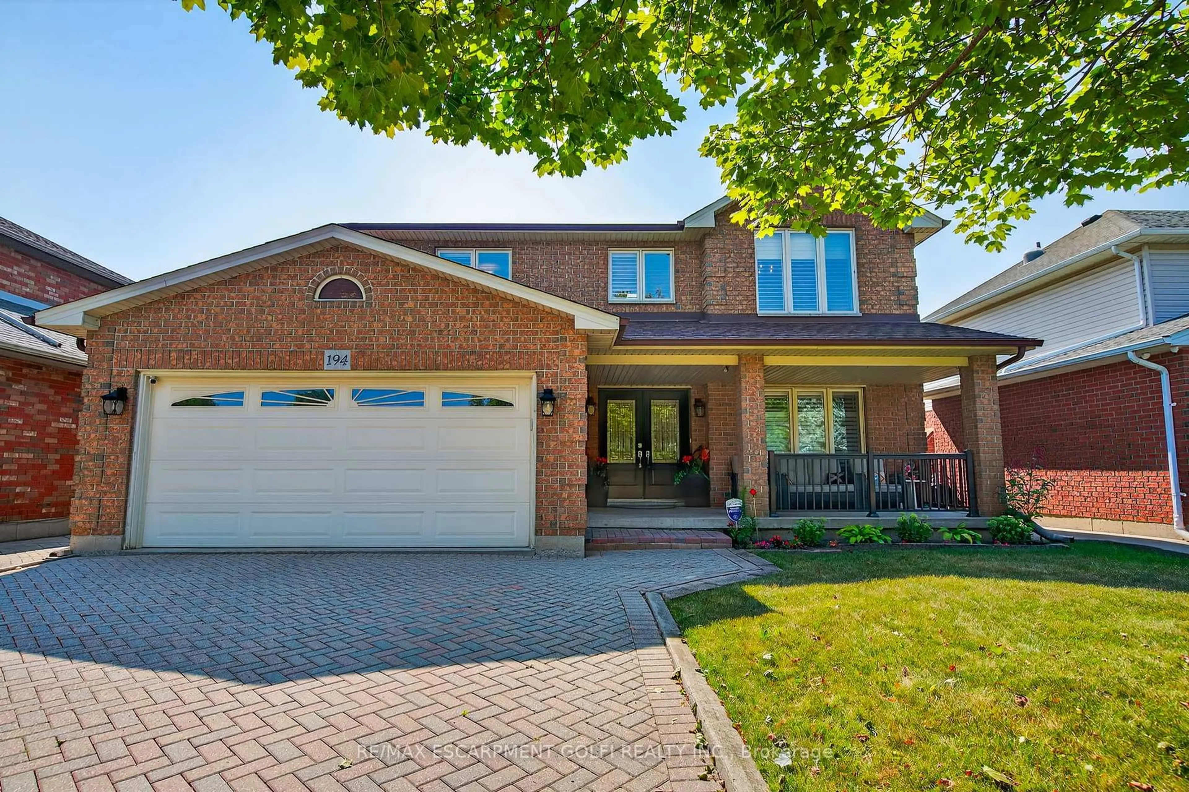 Home with brick exterior material, street for 194 BUTTERFIELD Crt, Hamilton Ontario L0R 1W0