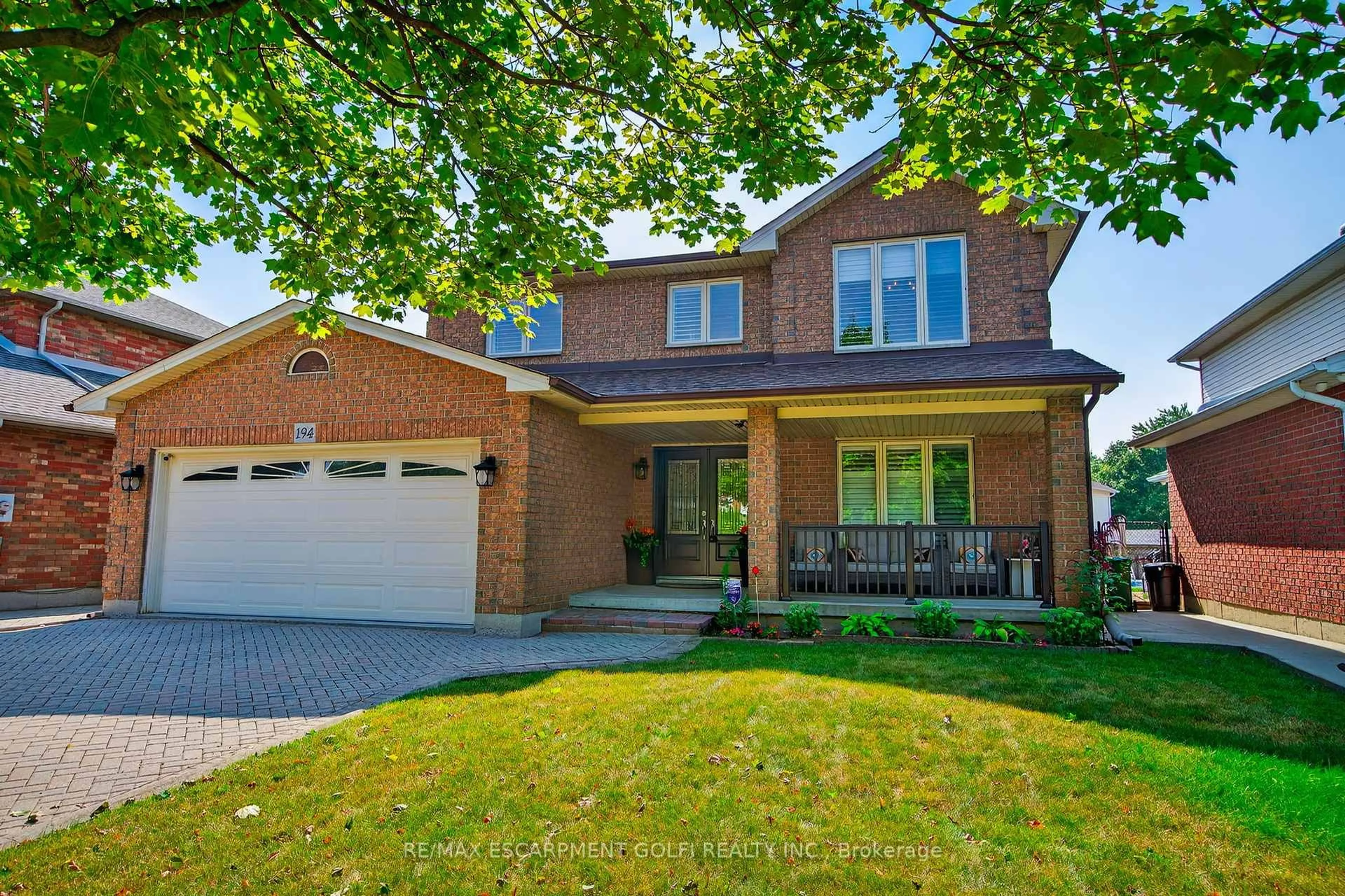 Home with brick exterior material, street for 194 BUTTERFIELD Crt, Hamilton Ontario L0R 1W0