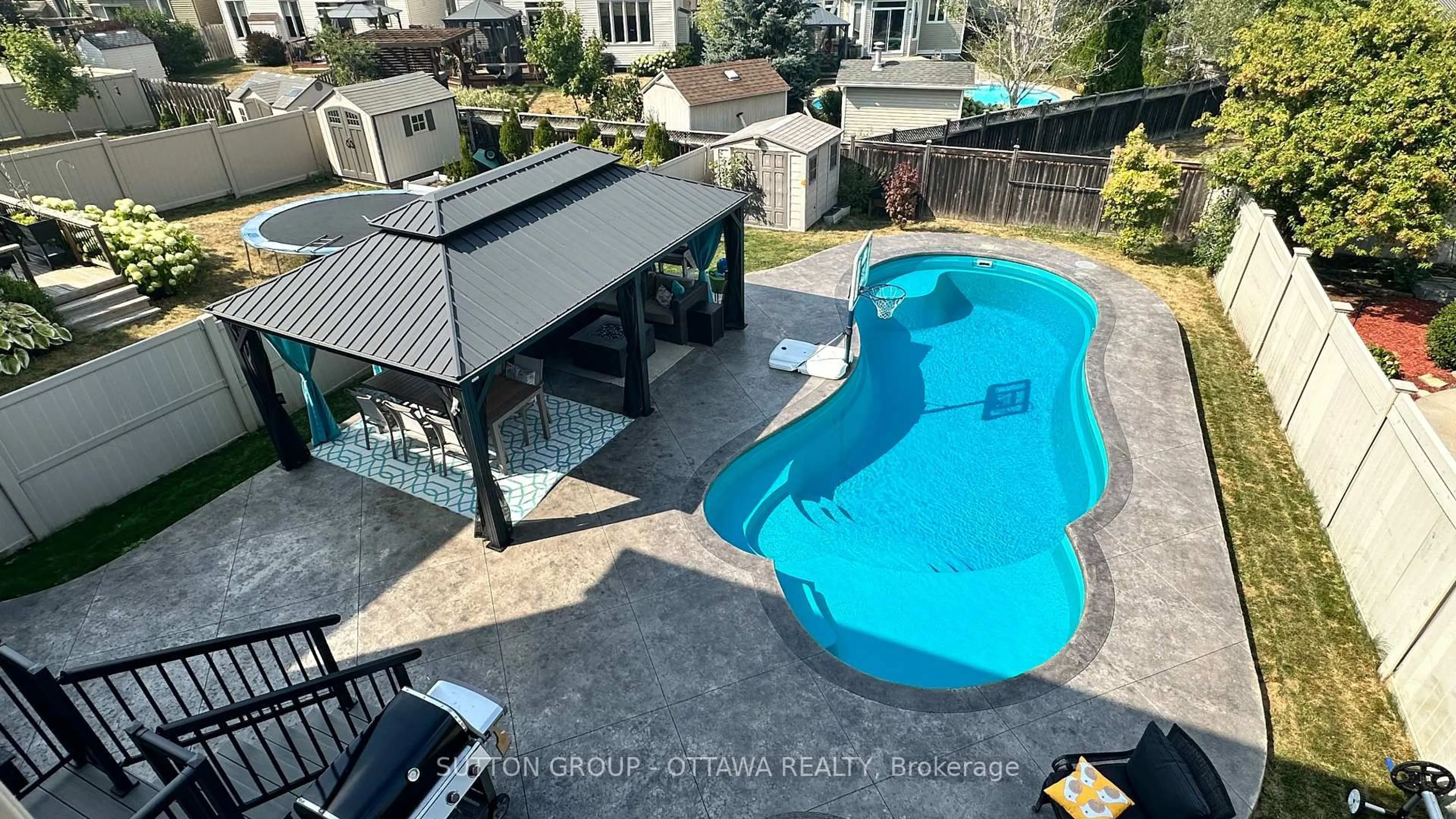 A pic from outside/outdoor area/front of a property/back of a property/a pic from drone, water/lake/river/ocean view for 329 West Ridge Dr, Stittsville Ontario K2S 2G7