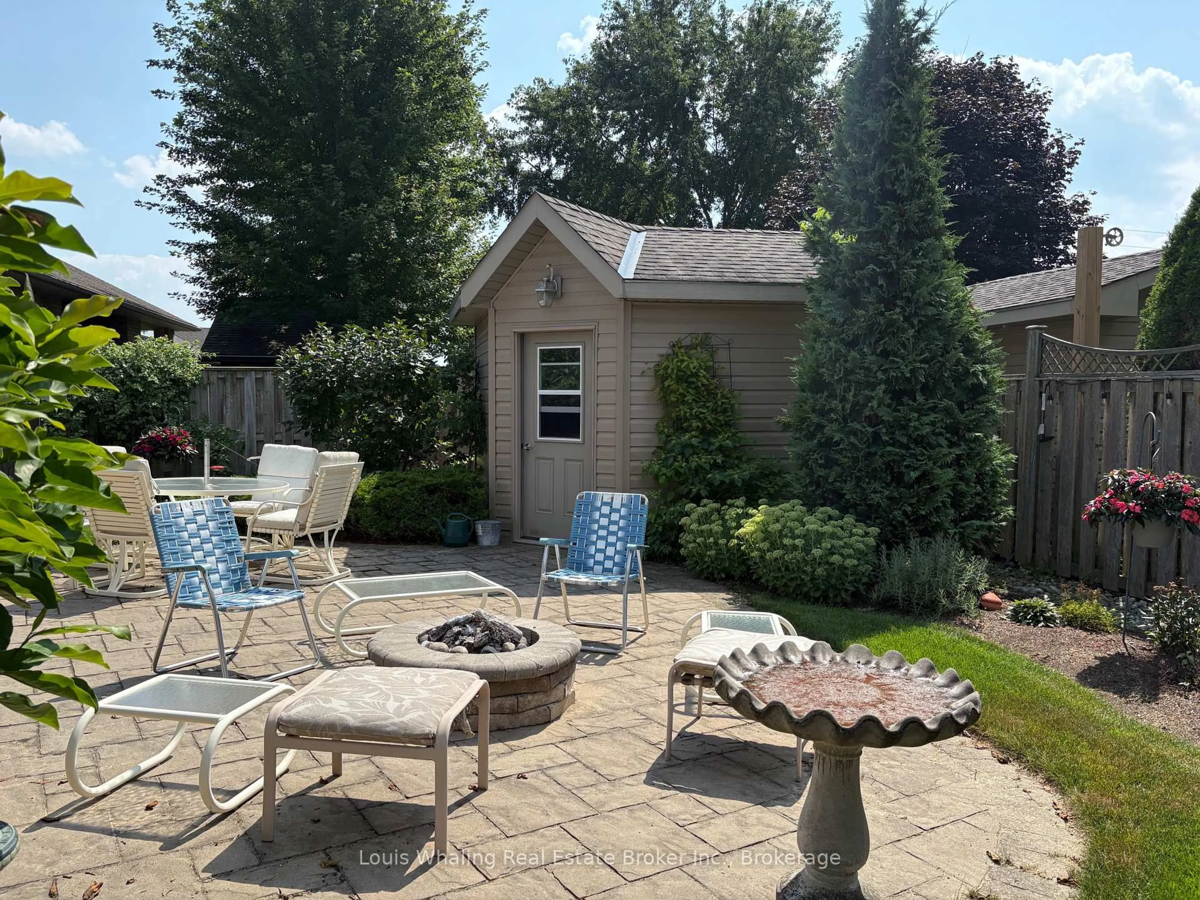 Patio, street for 112 12th Avenue A Ave, Hanover Ontario N4N 3T9
