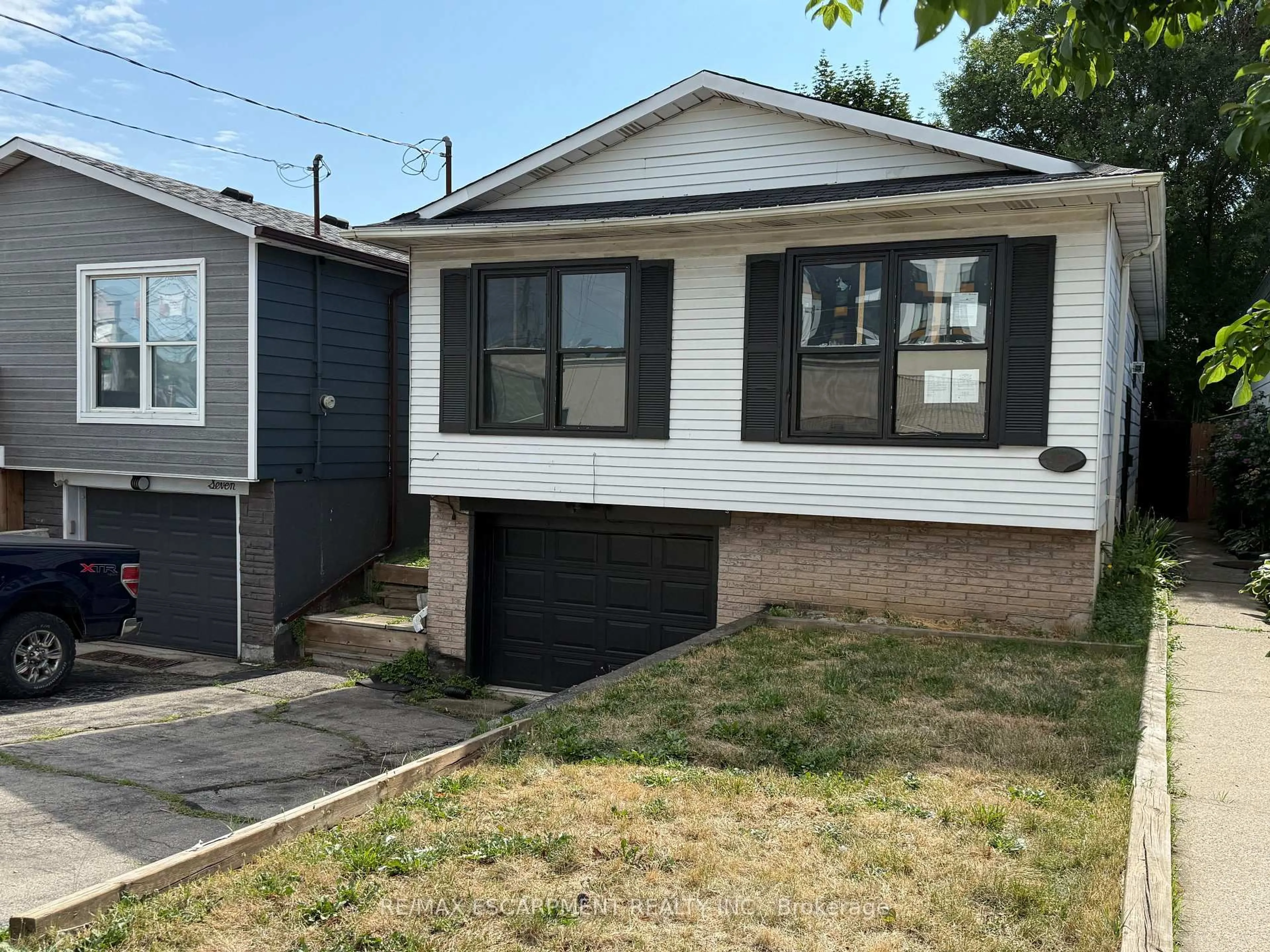 Unknown for 11 GARSIDE Ave, Hamilton Ontario L8K 2V7