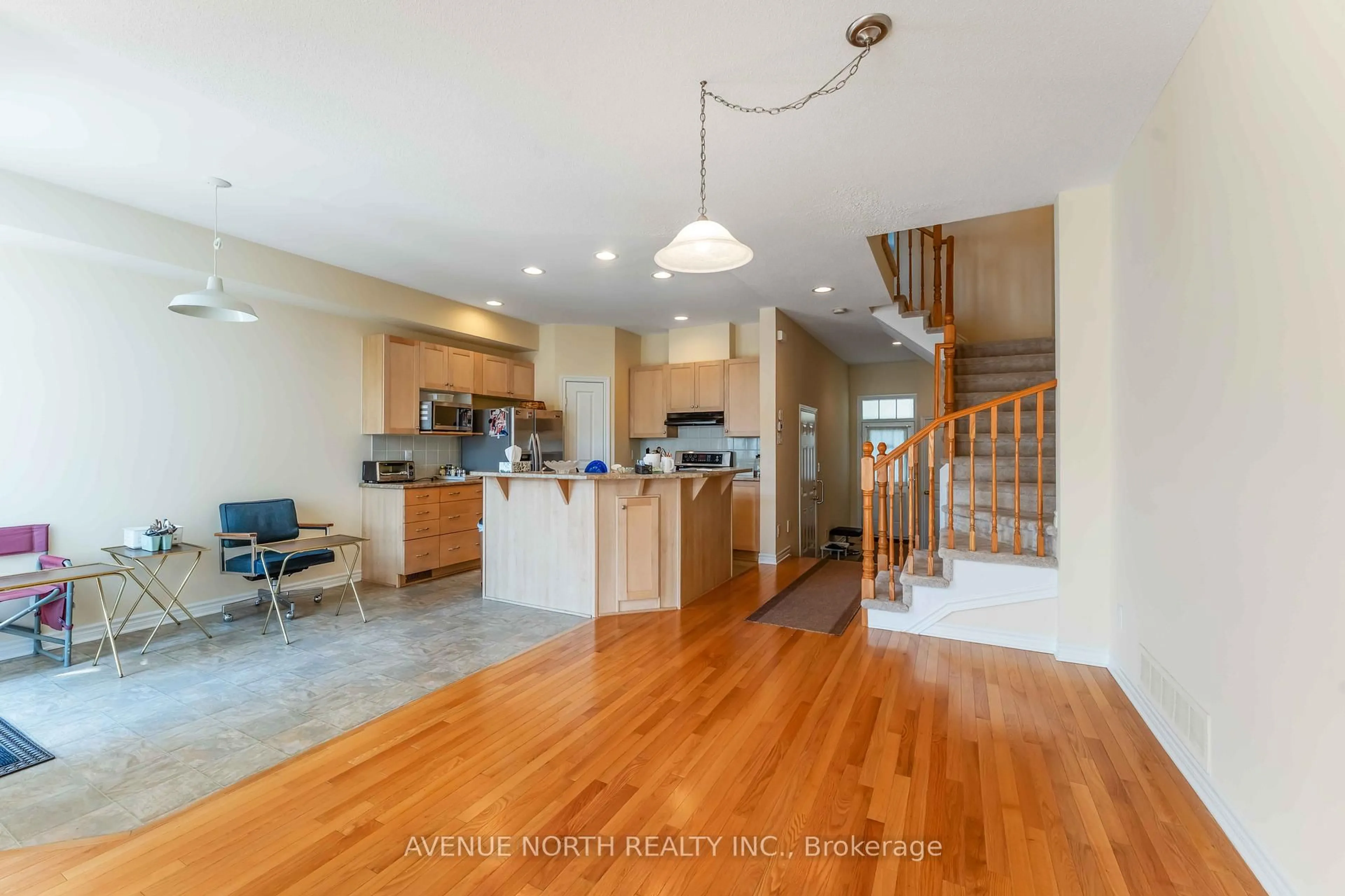 Open concept kitchen, unknown for 241 Waymark Cres, Ottawa Ontario K2M 0A6
