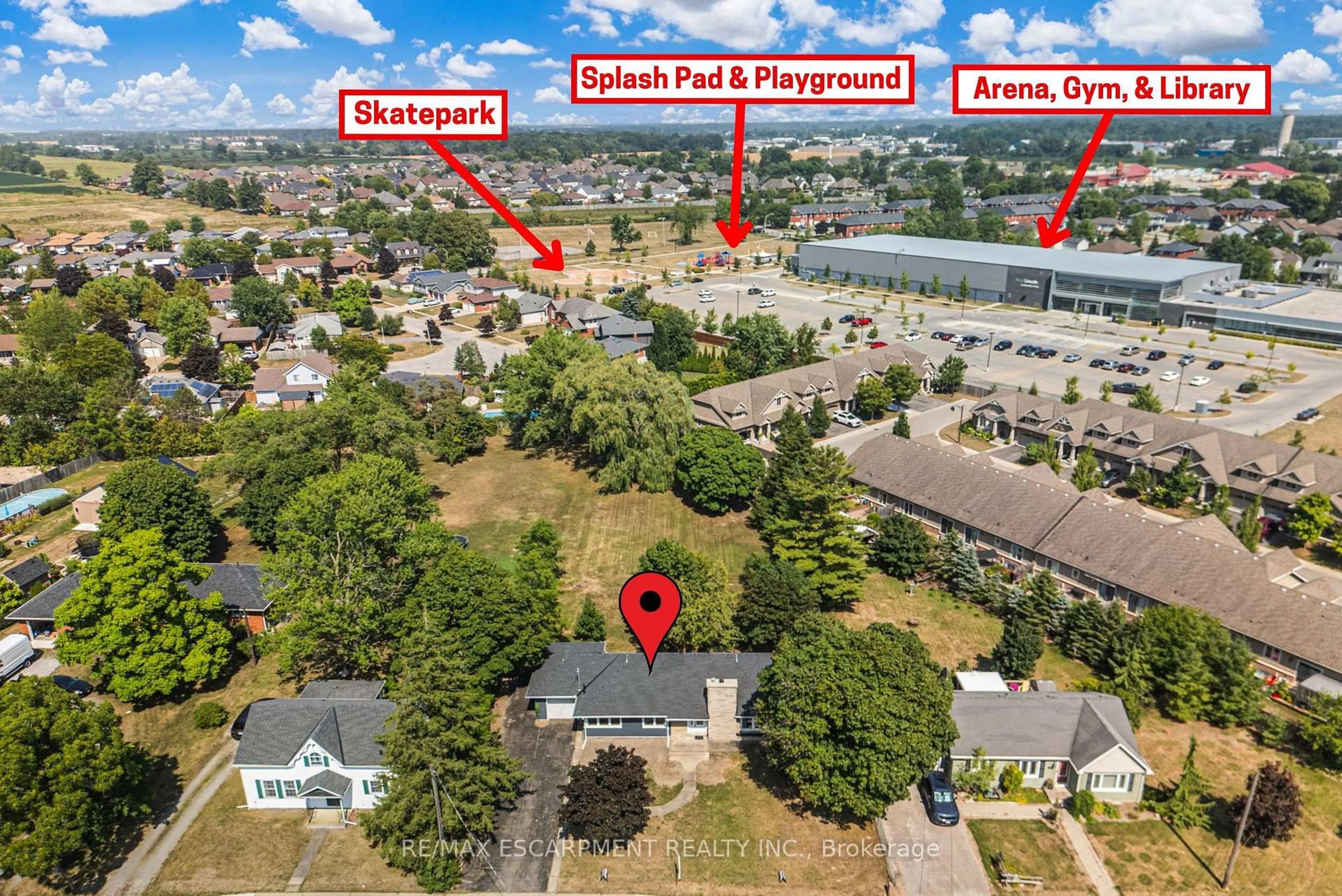 A pic from outside/outdoor area/front of a property/back of a property/a pic from drone, city buildings view from balcony for 243 West St, West Lincoln Ontario L0R 2A0