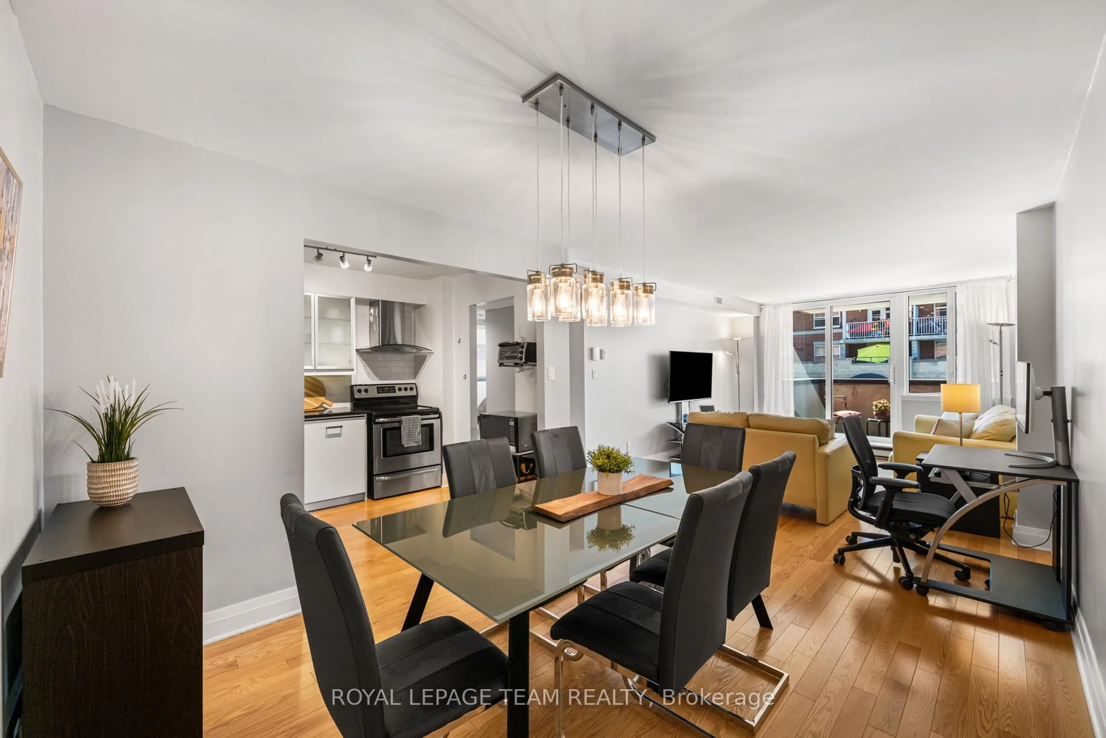 Dining room, unknown for 309 Cumberland St #202, Ottawa Ontario K1N 7J1