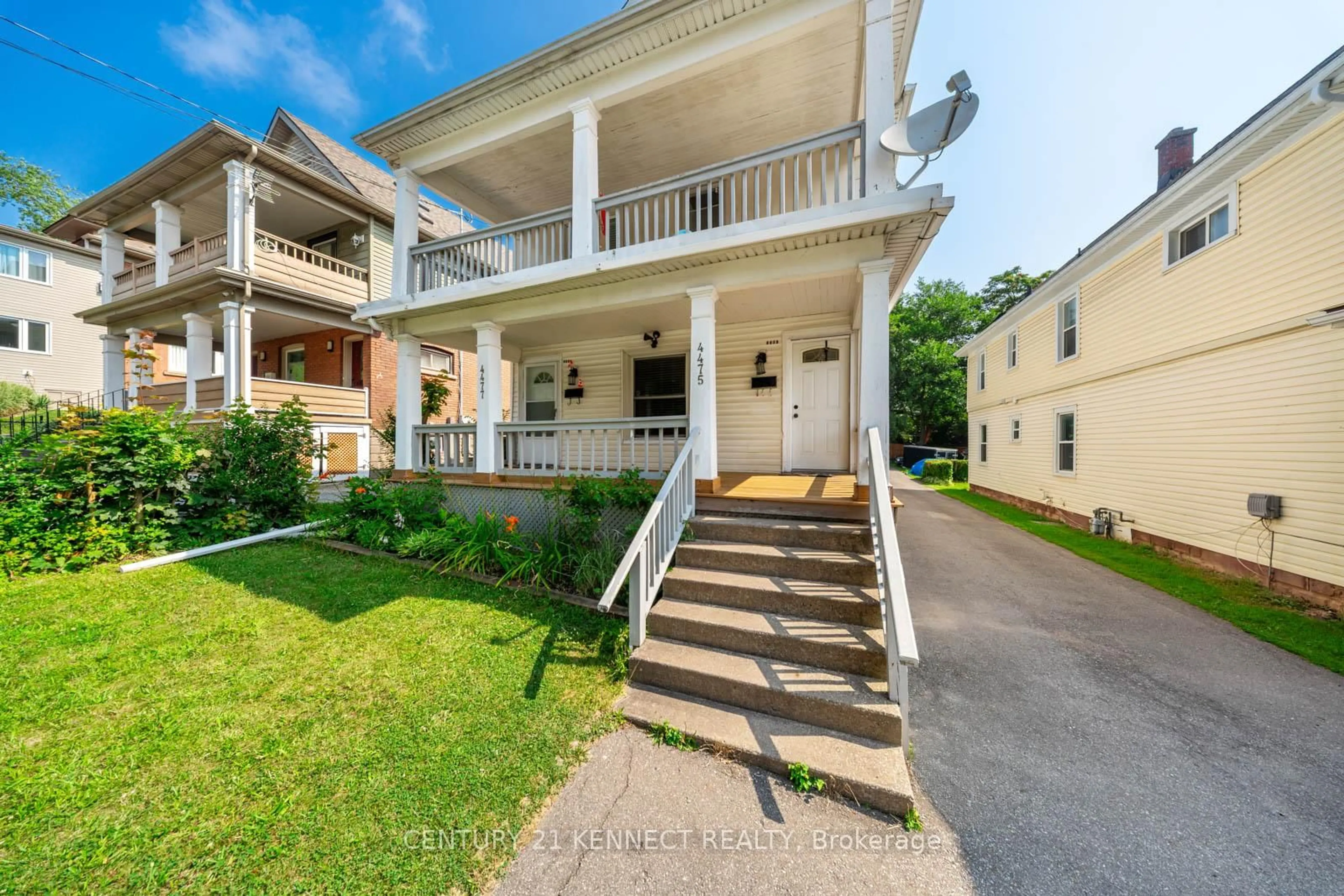 Patio, street for 4475/4477 Hiram St #15, Niagara Falls Ontario L2E 1A2