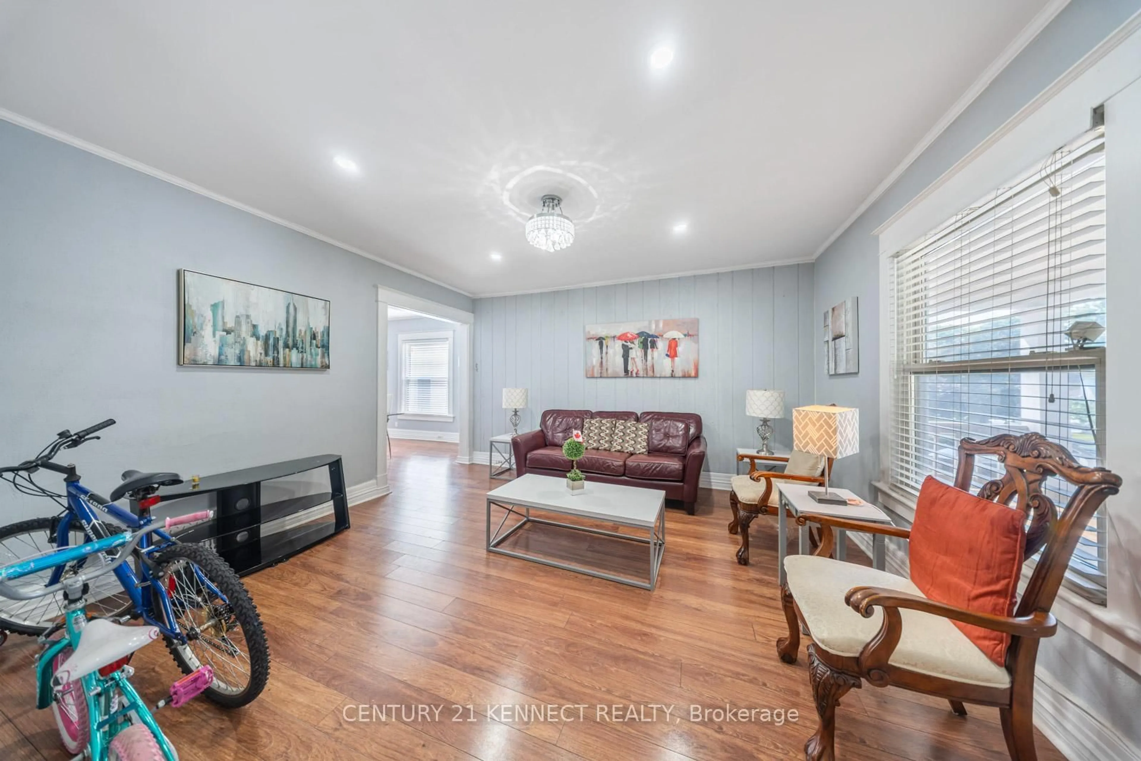 Living room with furniture, unknown for 4475/4477 Hiram St #15, Niagara Falls Ontario L2E 1A2