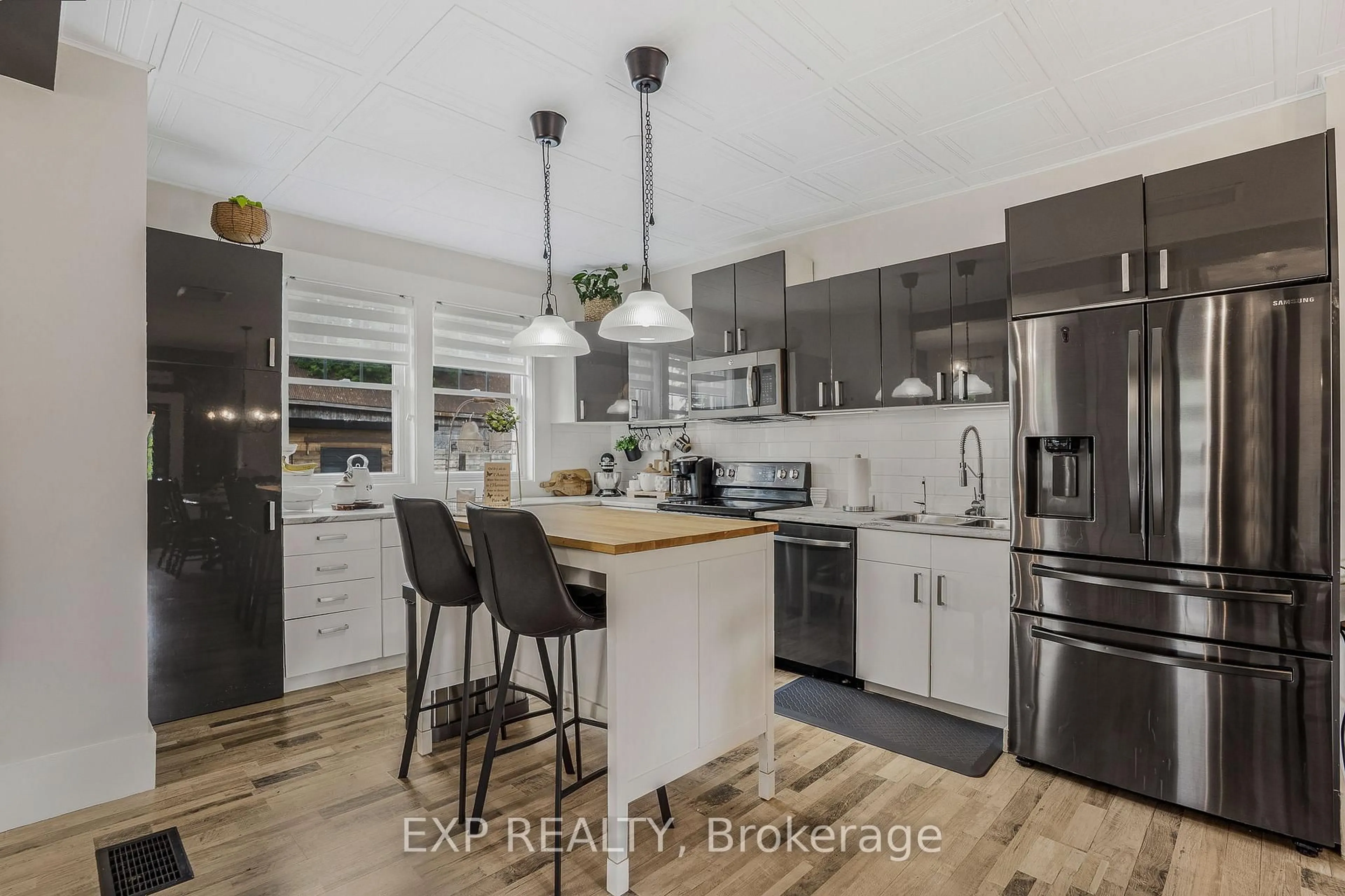 Open concept kitchen, unknown for 5151 County 10 Rd, The Nation Ontario K0B 1G0