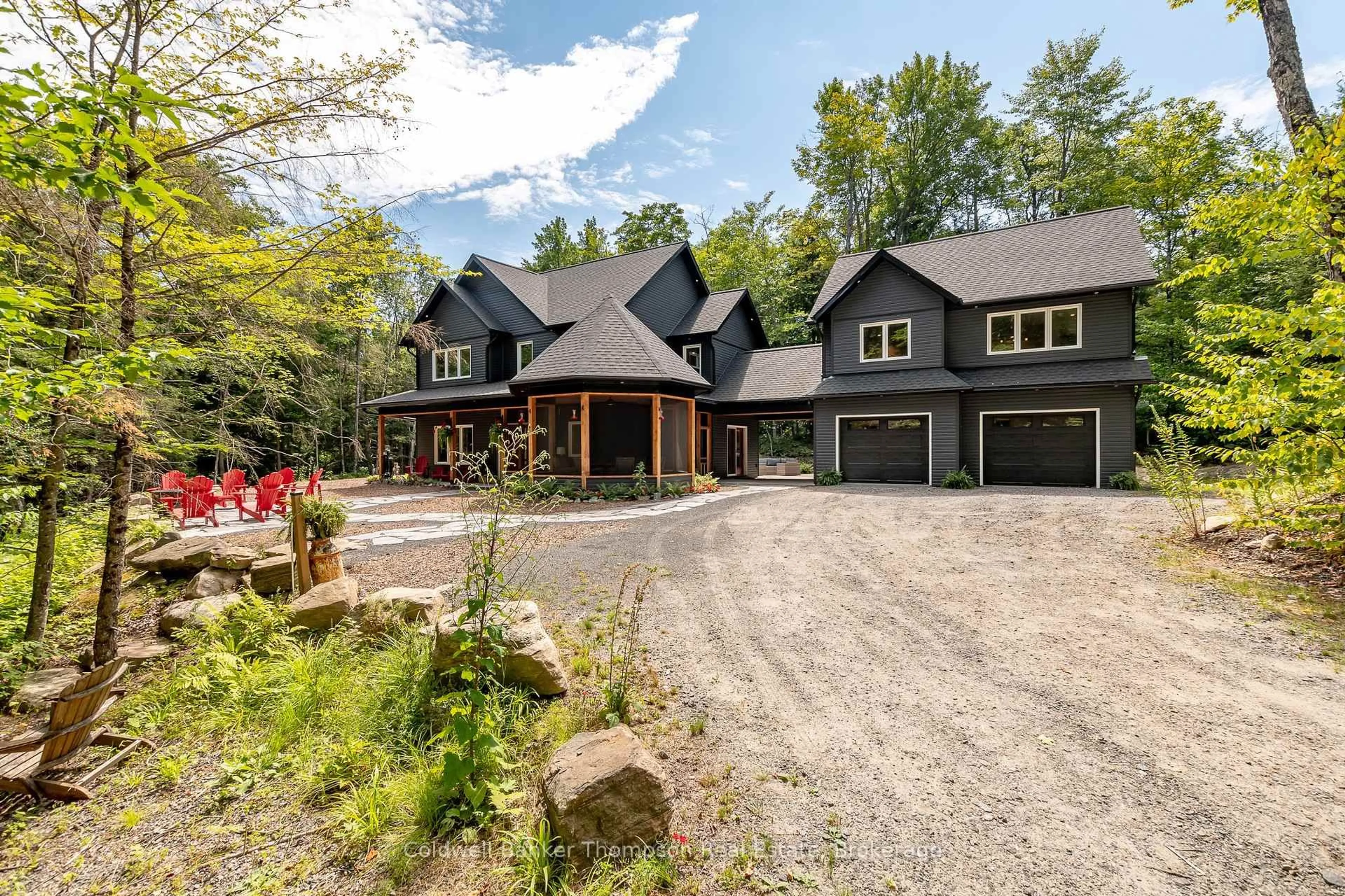 A pic from outside/outdoor area/front of a property/back of a property/a pic from drone, unknown for 4620 Aspdin Rd, Muskoka Lakes Ontario P0C 1J0