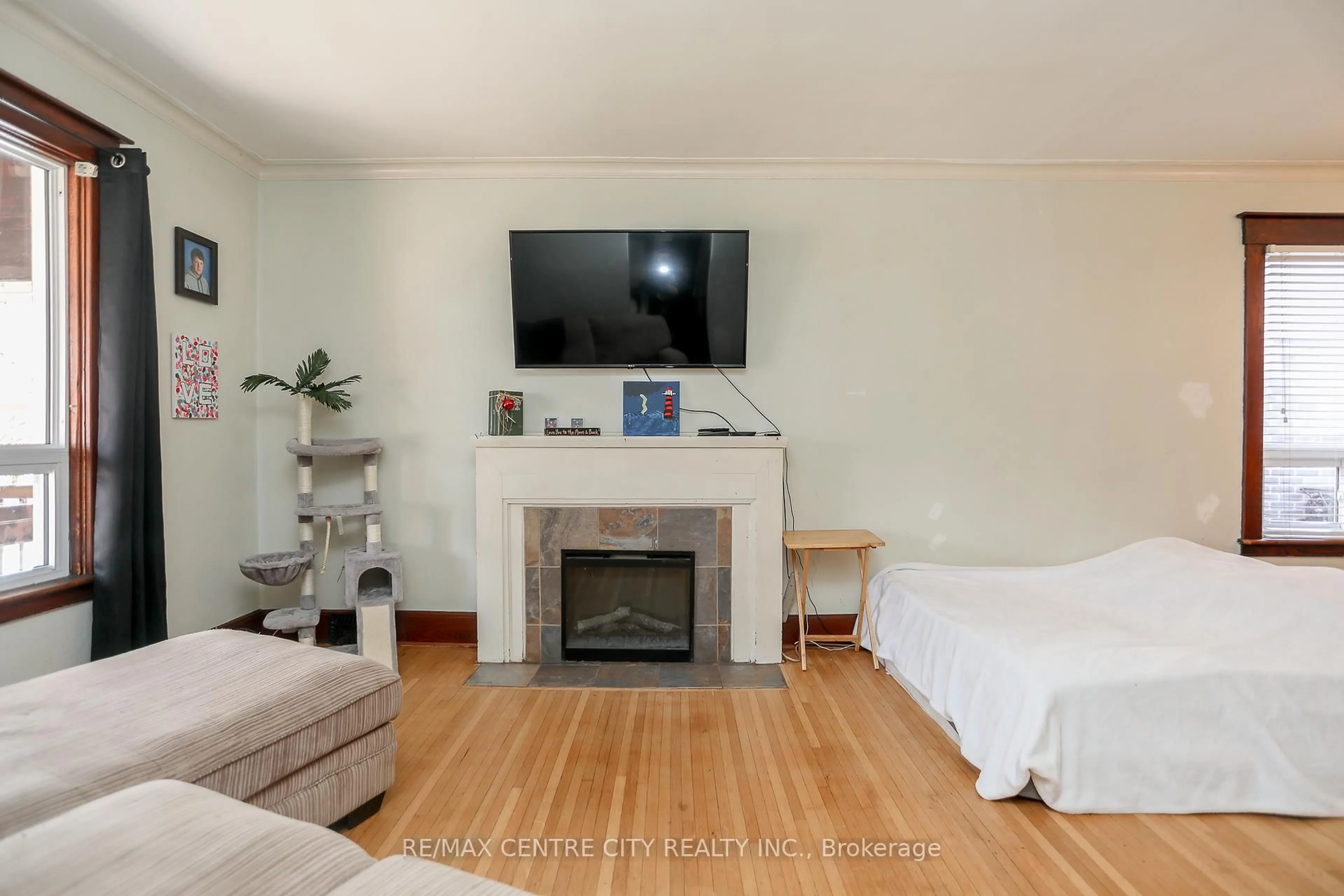 A pic of a room for 15 Wilson Ave, St. Thomas Ontario N5R 3P9