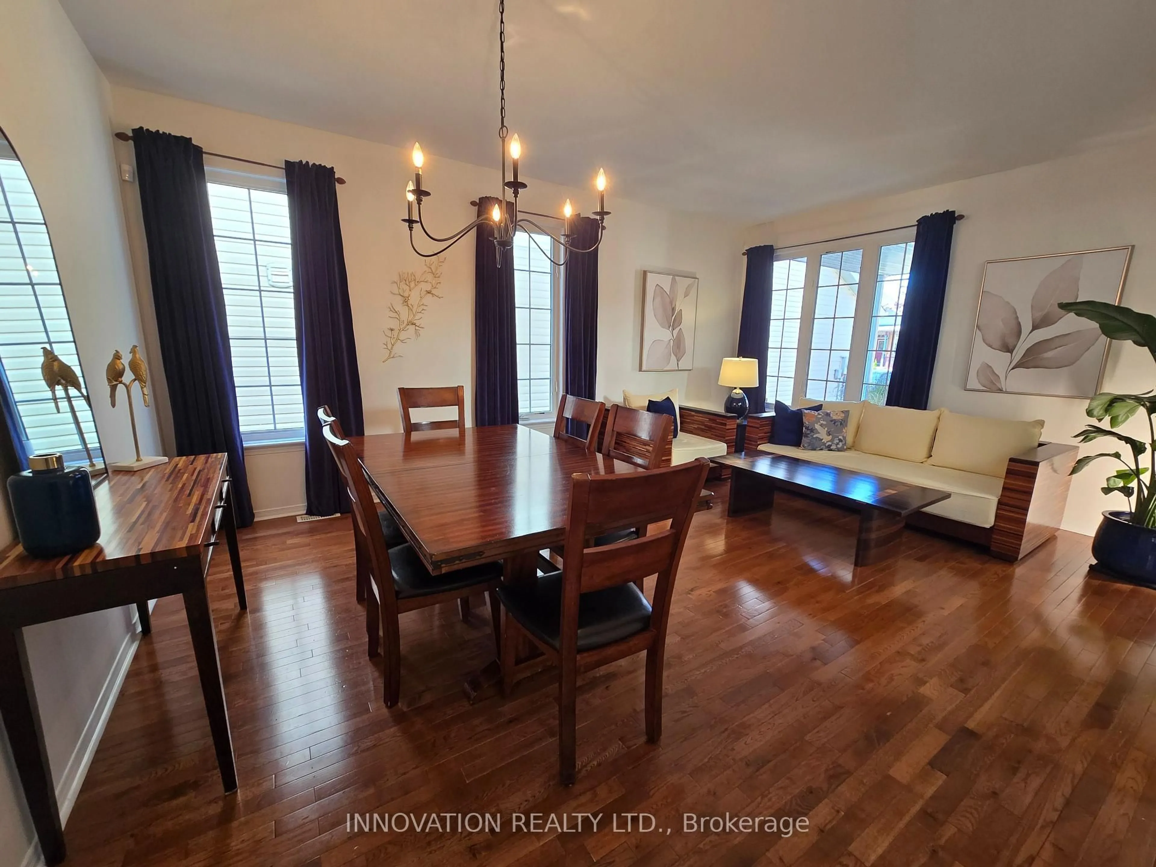 Dining room, wood/laminate floor for 324 Rustic Hills Cres, Ottawa Ontario K4A 5A8