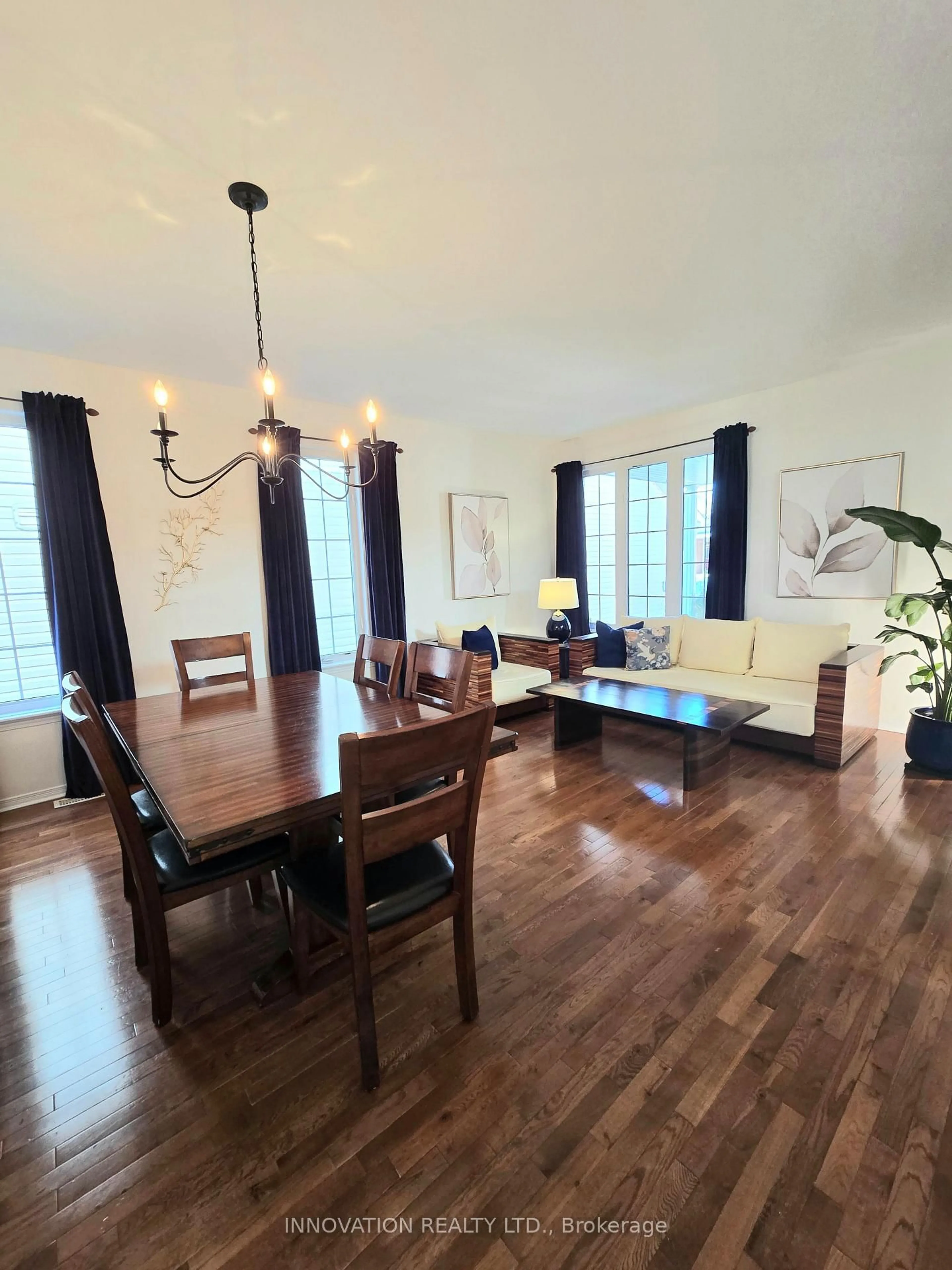 Dining room, wood/laminate floor for 324 Rustic Hills Cres, Ottawa Ontario K4A 5A8