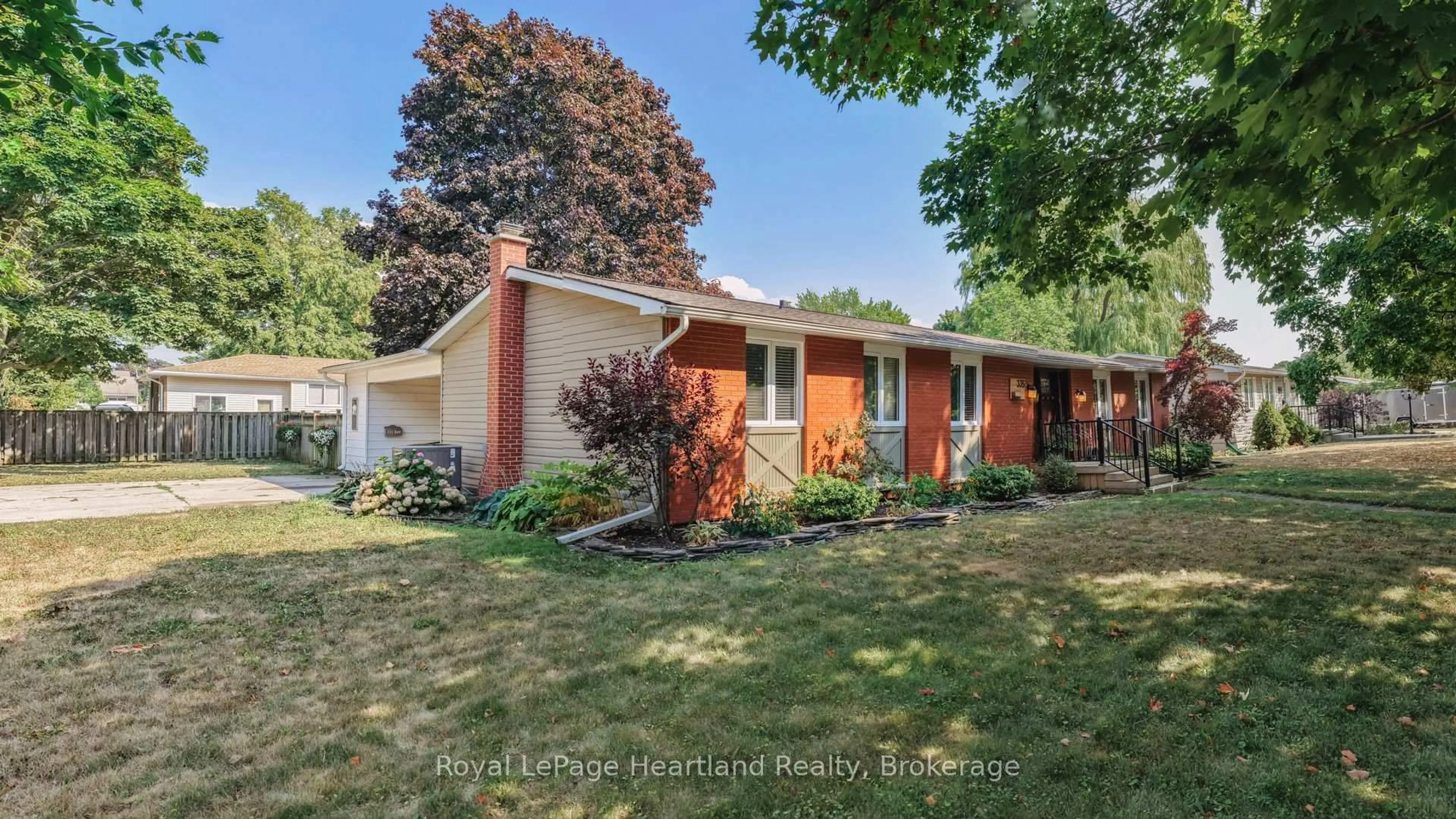 Home with brick exterior material, street for 335 Oak St, Goderich Ontario N7A 3R5