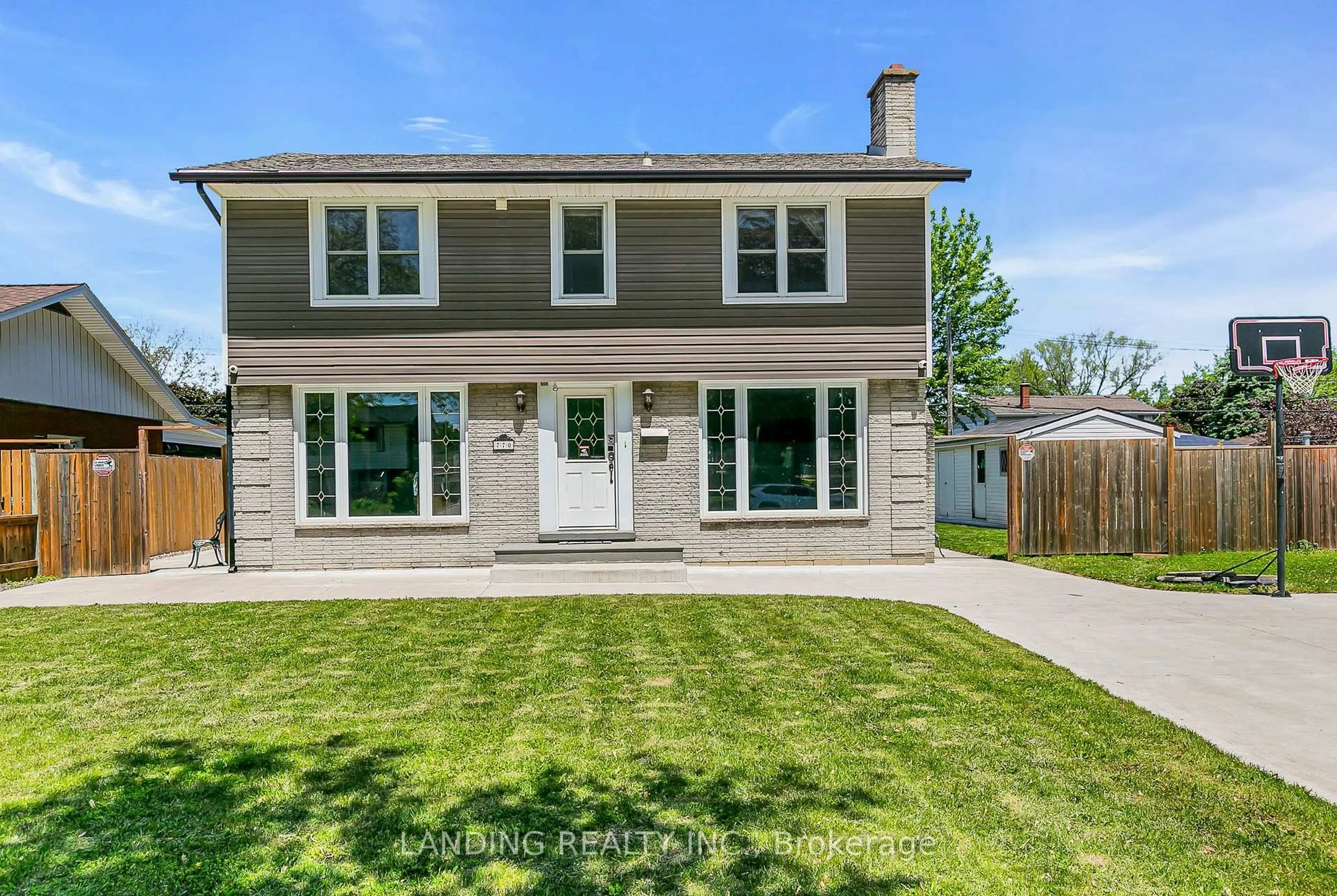 Home with brick exterior material, street for 770 Lynn St, Windsor Ontario N9G 1G7