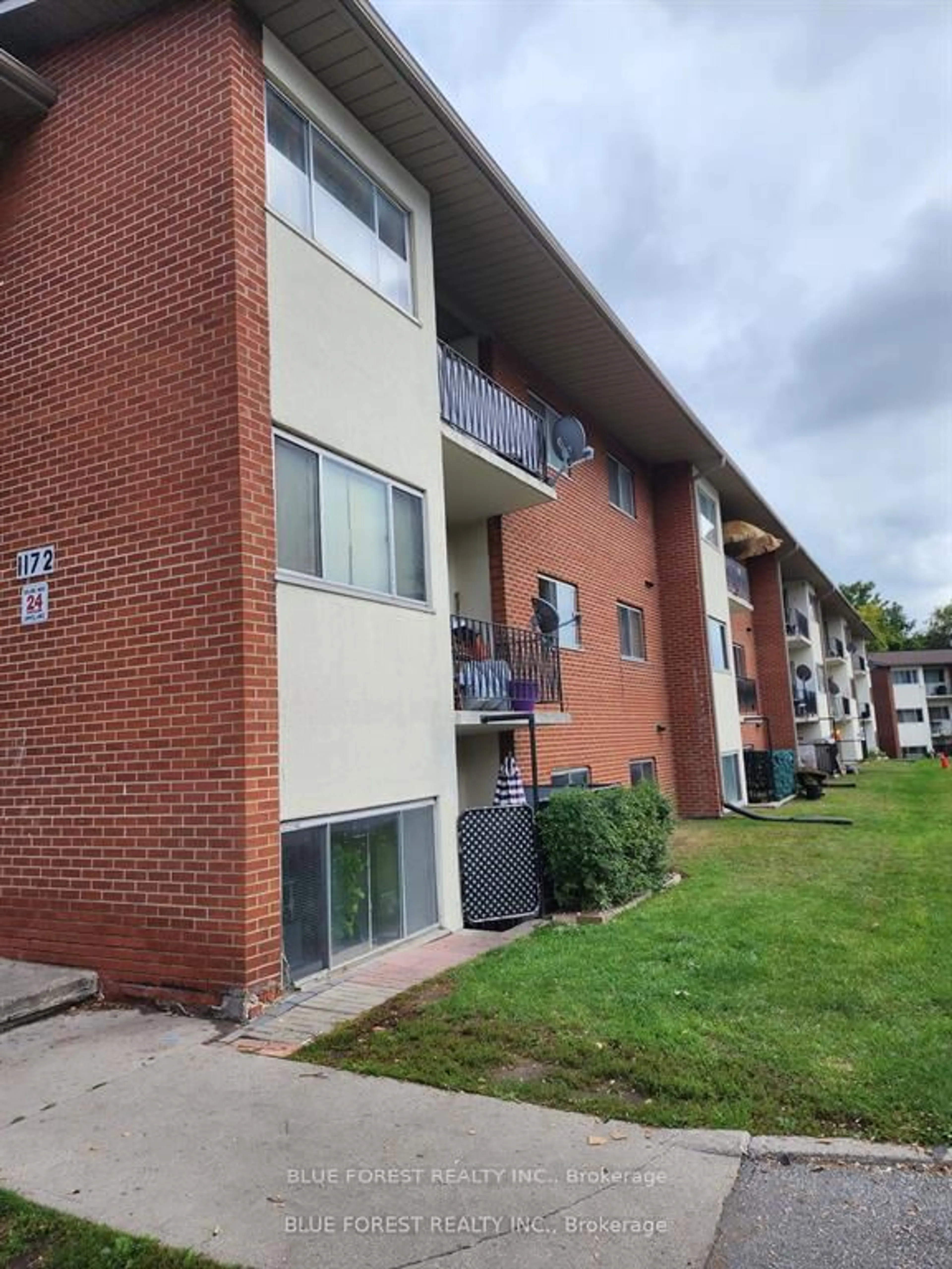 Unknown for 1172 Hamilton Rd #304, London East Ontario N5W 1A9