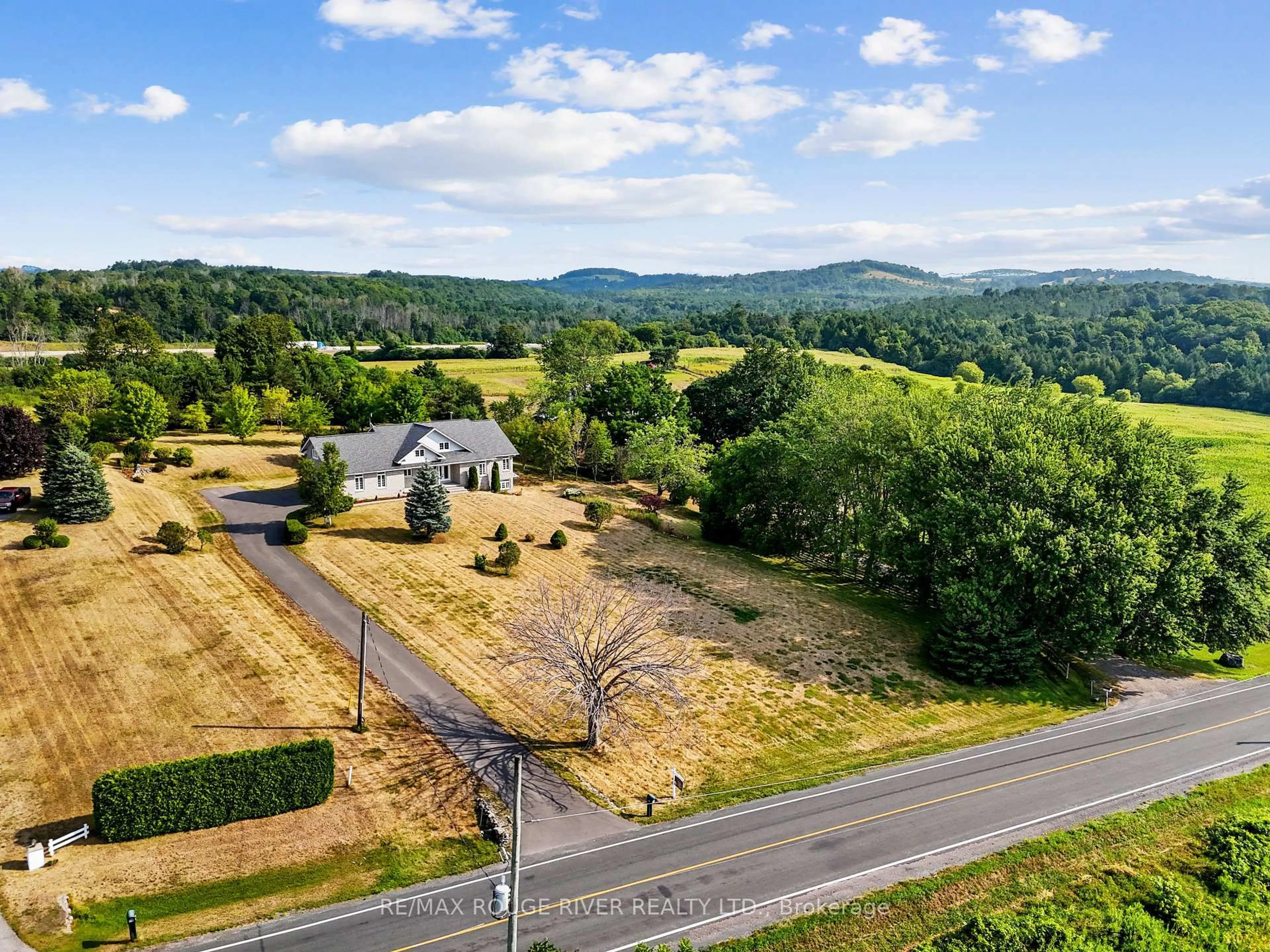 A pic from outside/outdoor area/front of a property/back of a property/a pic from drone, mountain view for 9138 Danforth Rd, Cobourg Ontario K9A 4J8