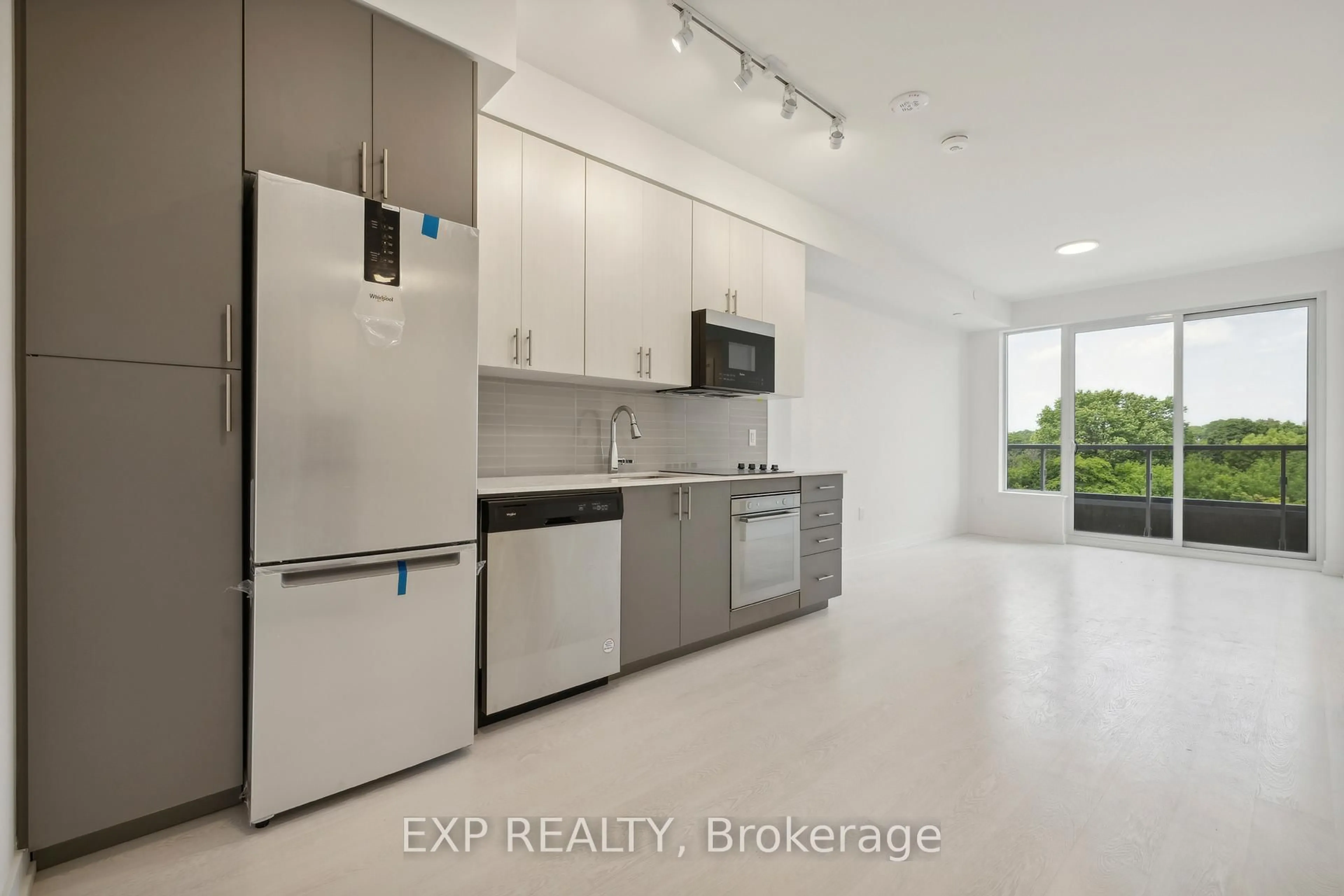Unknown for 415 Main St #514, Hamilton Ontario L8P 0C9