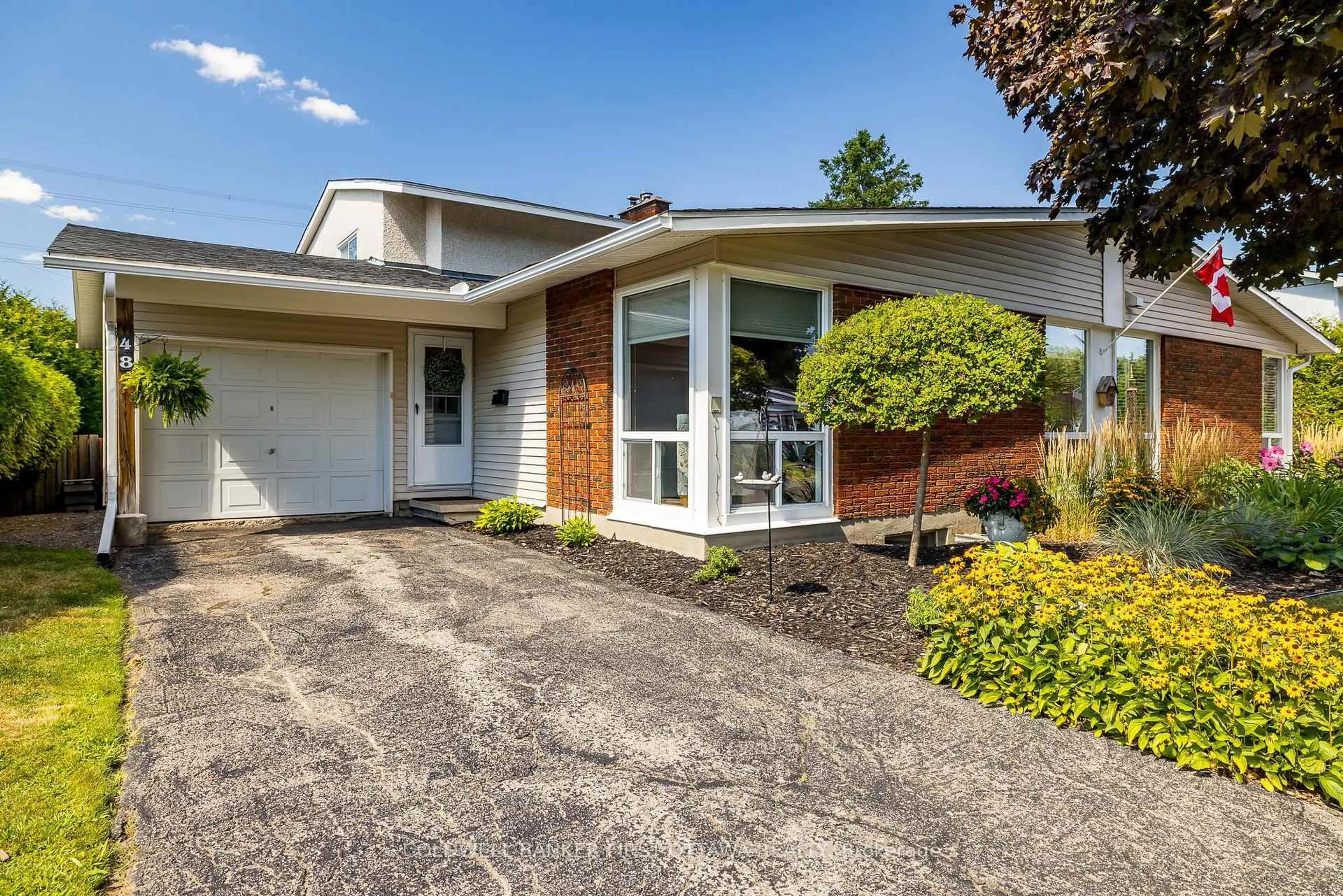 Unknown for 48 DOWNSVIEW Cres, Ottawa Ontario K2G 0A5