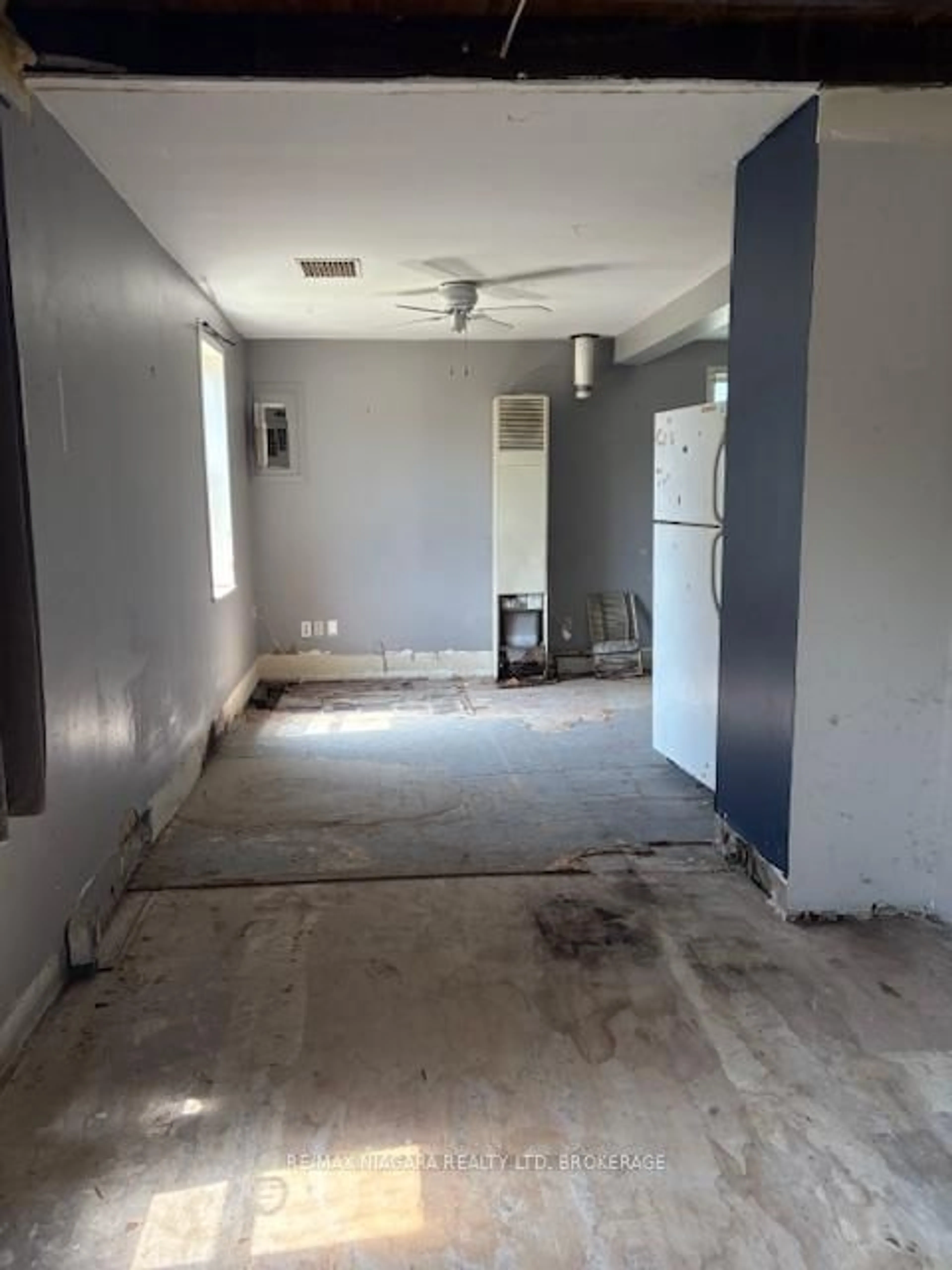 A pic of a room for 146 Kinnear St, Port Colborne Ontario L3K 1A8