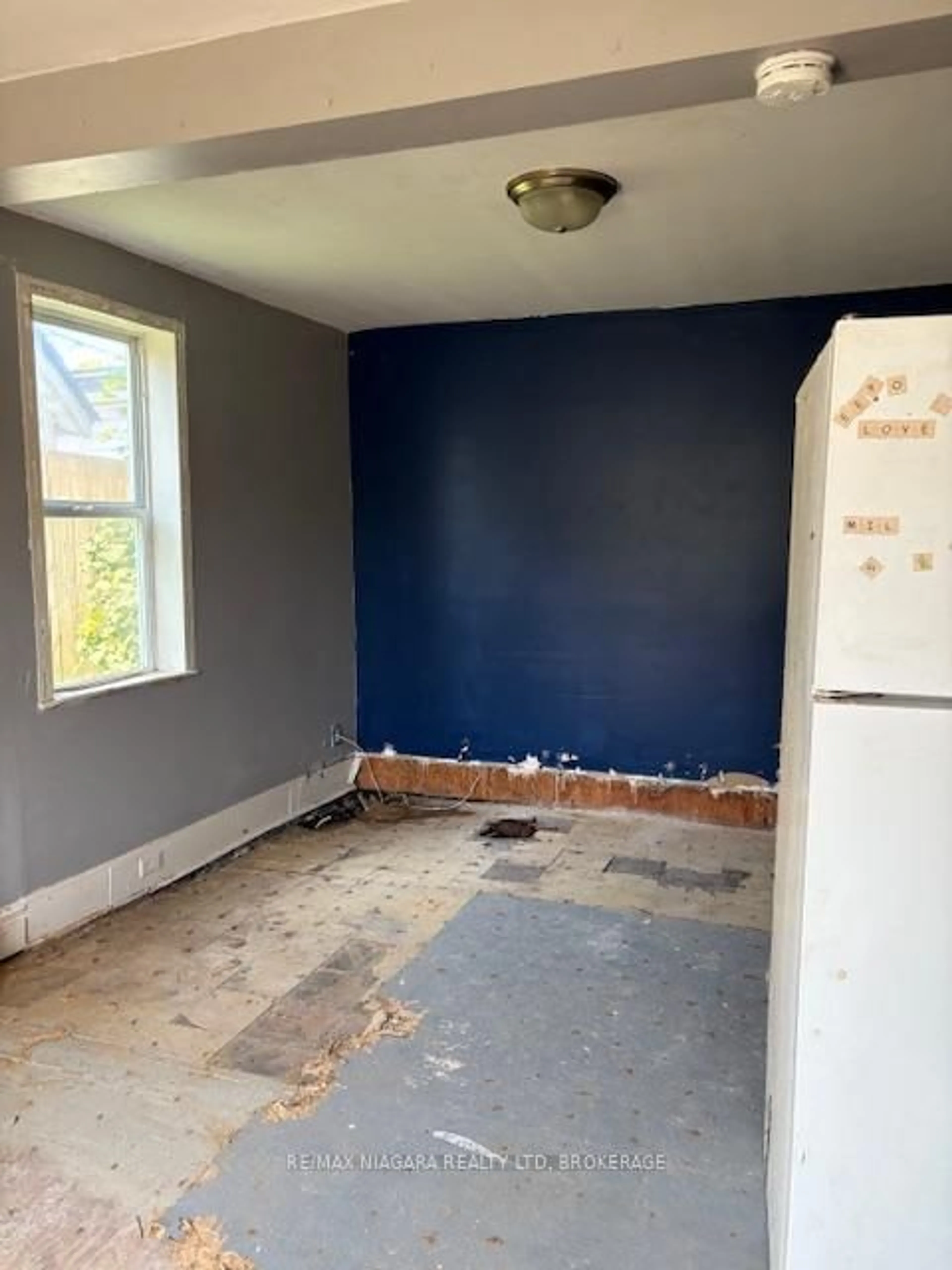 A pic of a room for 146 Kinnear St, Port Colborne Ontario L3K 1A8