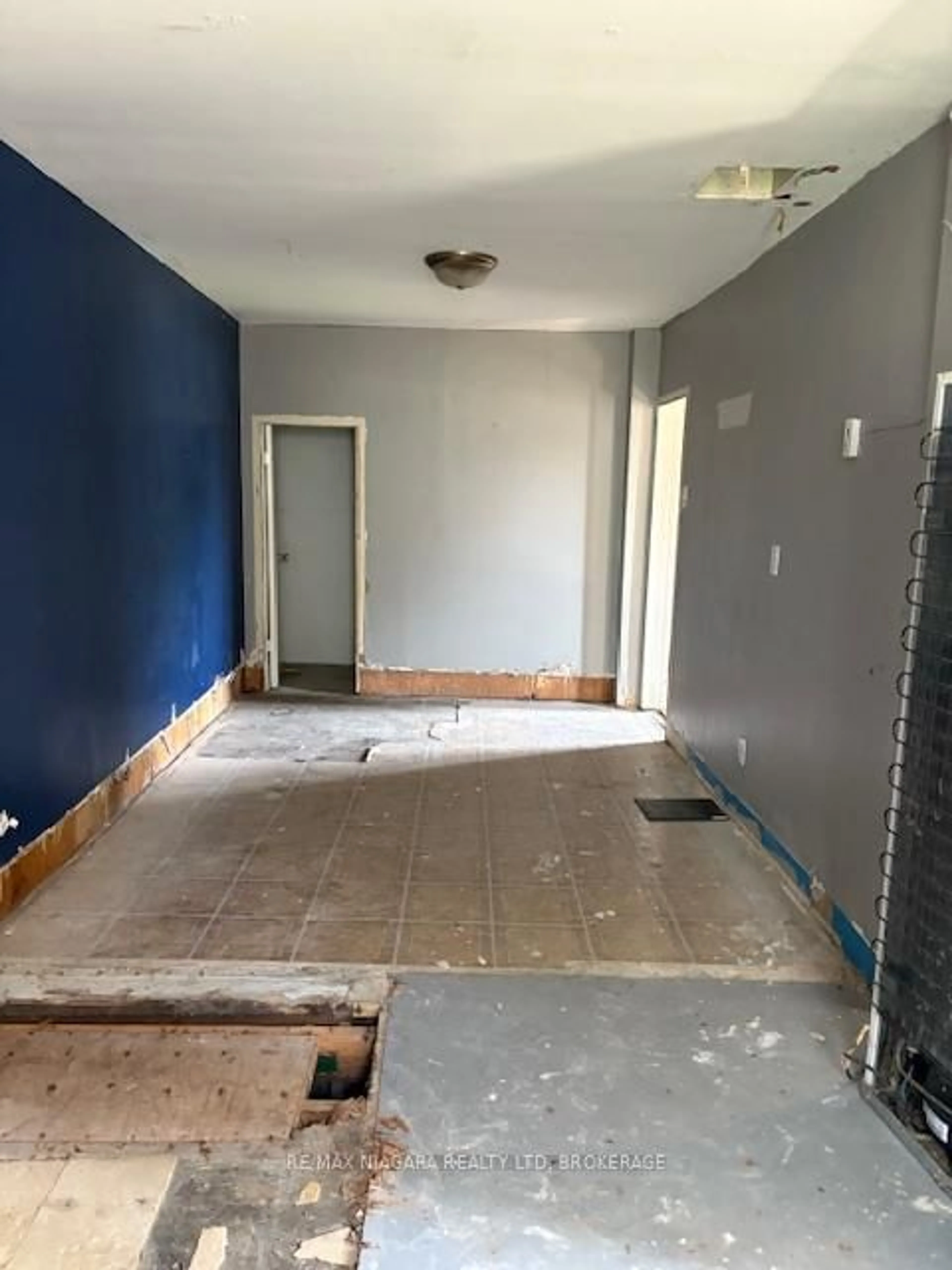 A pic of a room for 146 Kinnear St, Port Colborne Ontario L3K 1A8