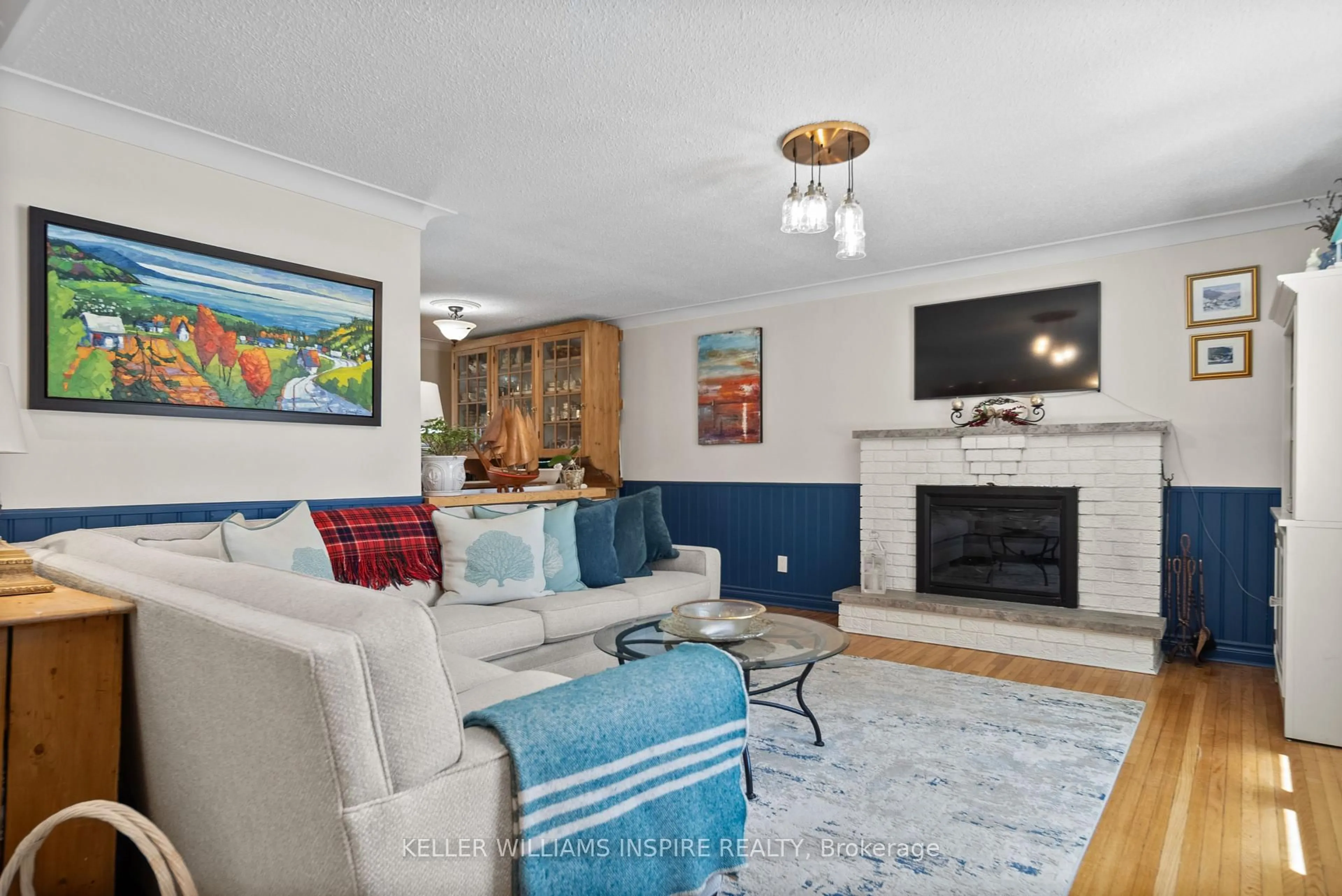 Living room with furniture, unknown for 175 Sherman St, Kingston Ontario K7M 4G9