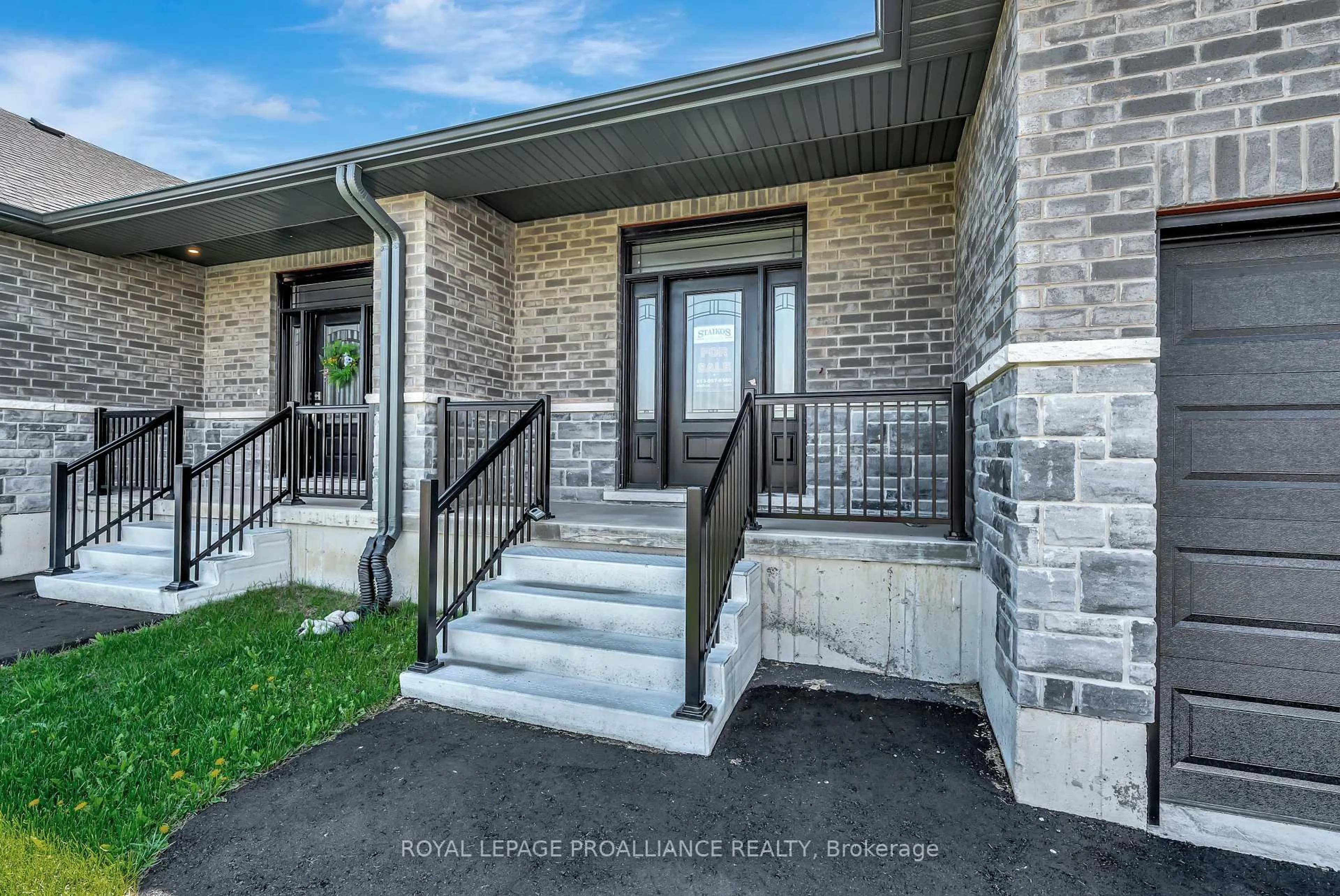 Unknown for 166 Appledene Dr, Quinte West Ontario K8V 0K3