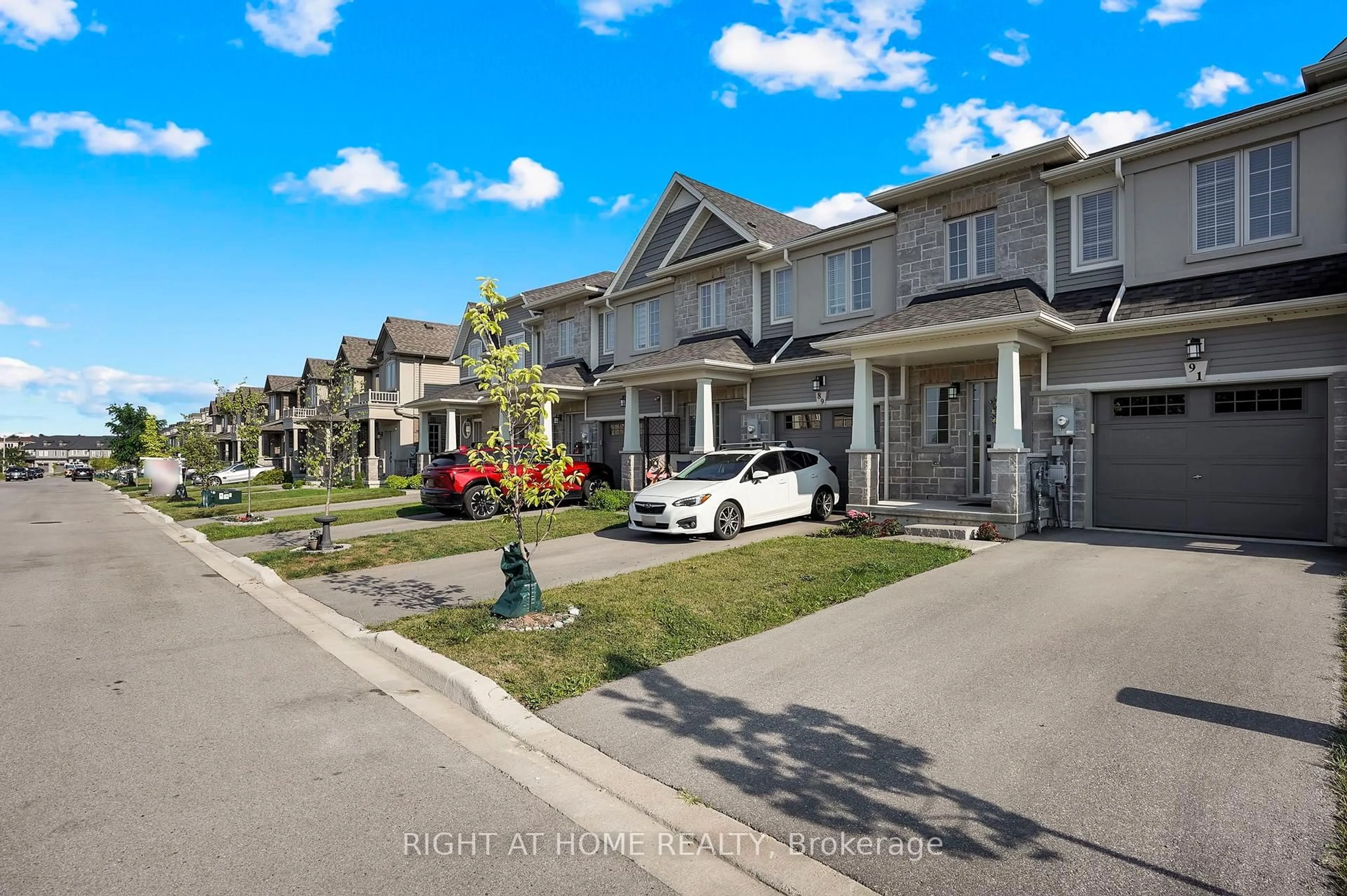 A pic from outside/outdoor area/front of a property/back of a property/a pic from drone, street for 91 Beasley Grve, Hamilton Ontario L9K 0J7