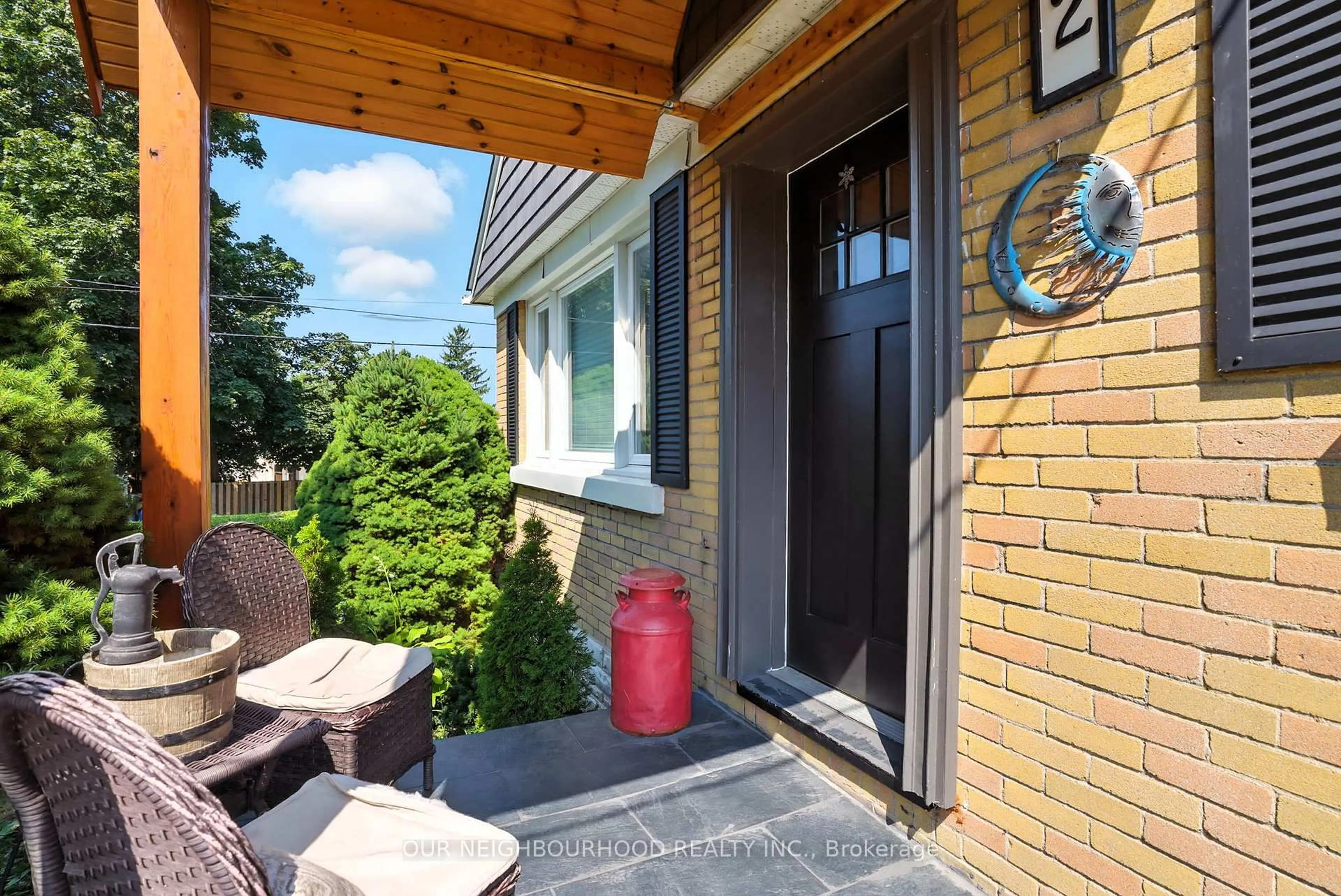 Patio, street for 2 Oxford St, Port Hope Ontario L1A 2H3