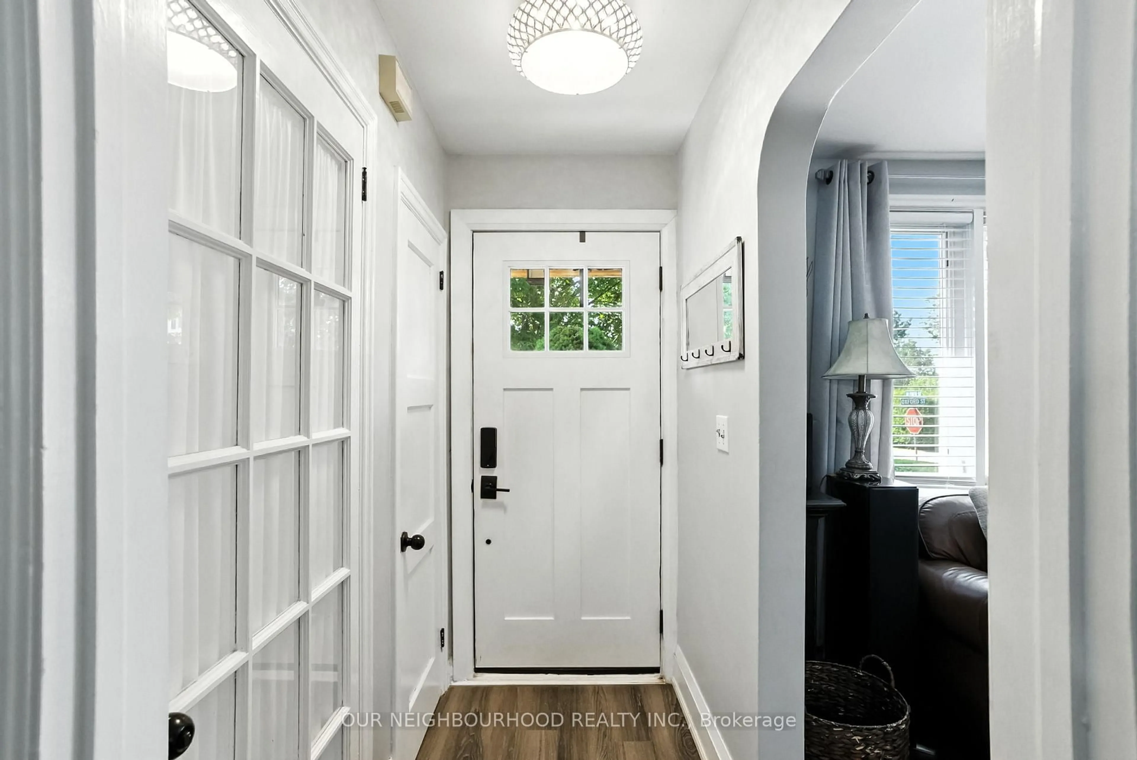 Indoor entryway for 2 Oxford St, Port Hope Ontario L1A 2H3