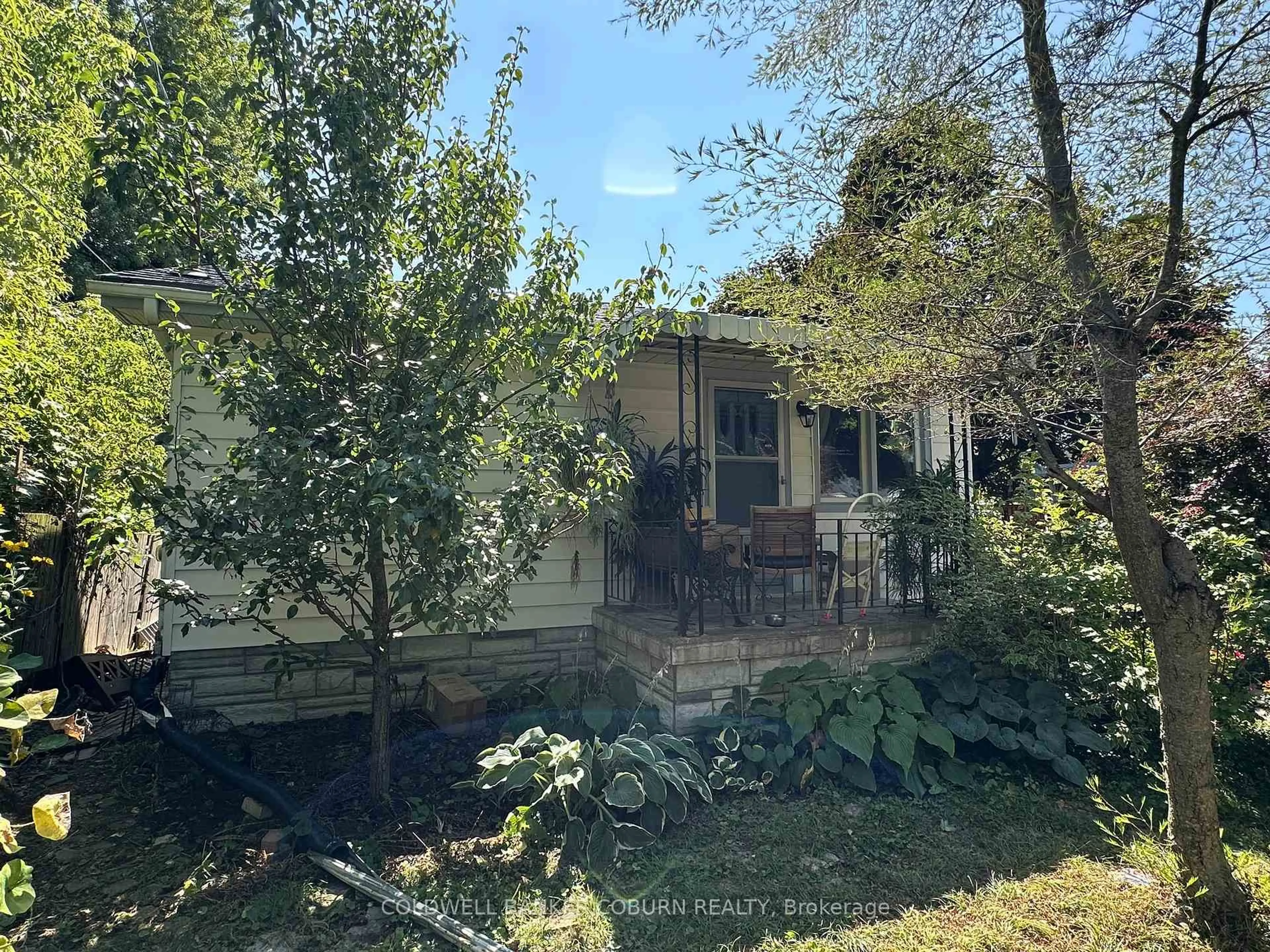 A pic from outside/outdoor area/front of a property/back of a property/a pic from drone, forest/trees view for 354 Weller Ave, Kingston Ontario K7K 2V3