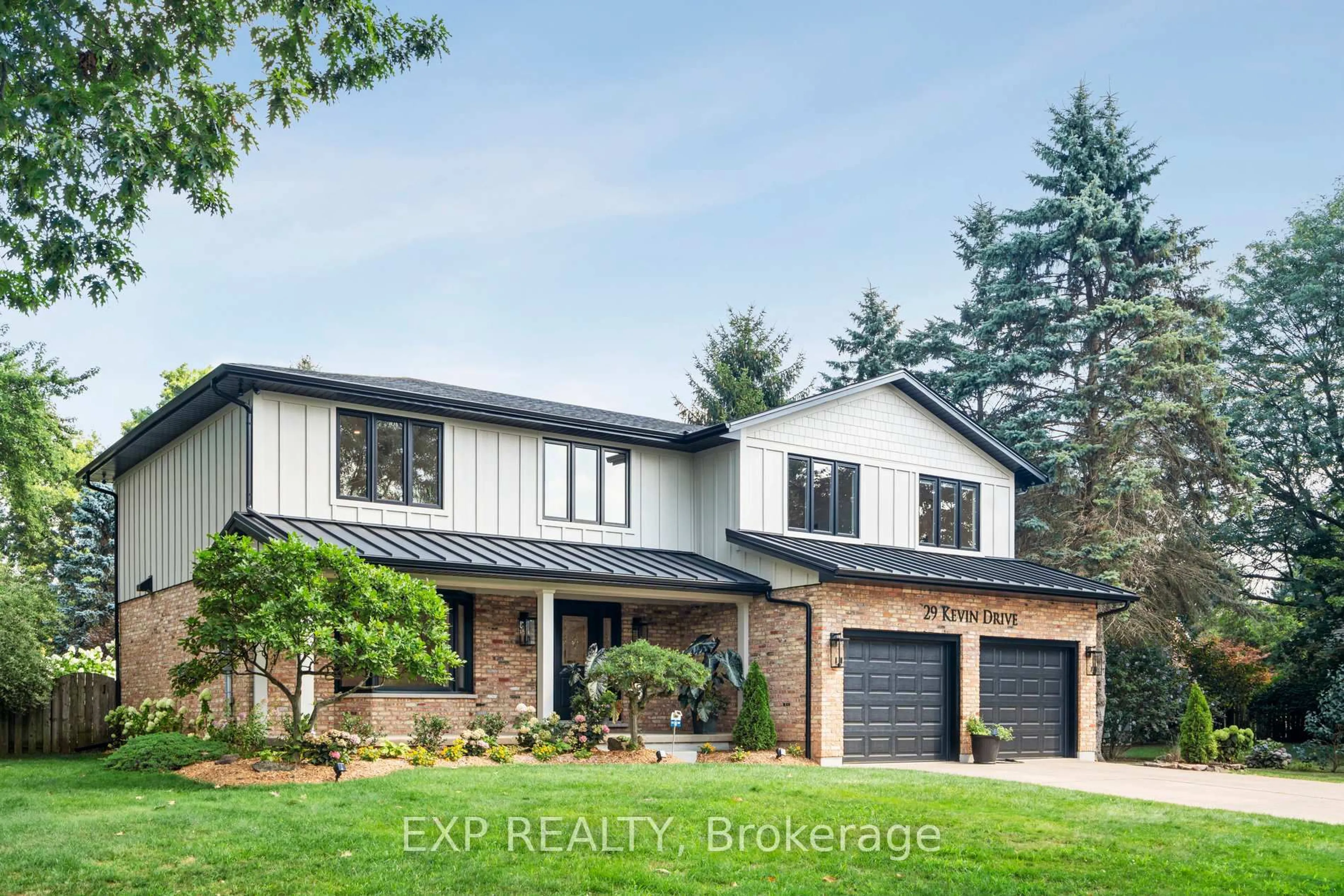 Home with brick exterior material, street for 29 Kevin Dr, Pelham Ontario L0S 1E4