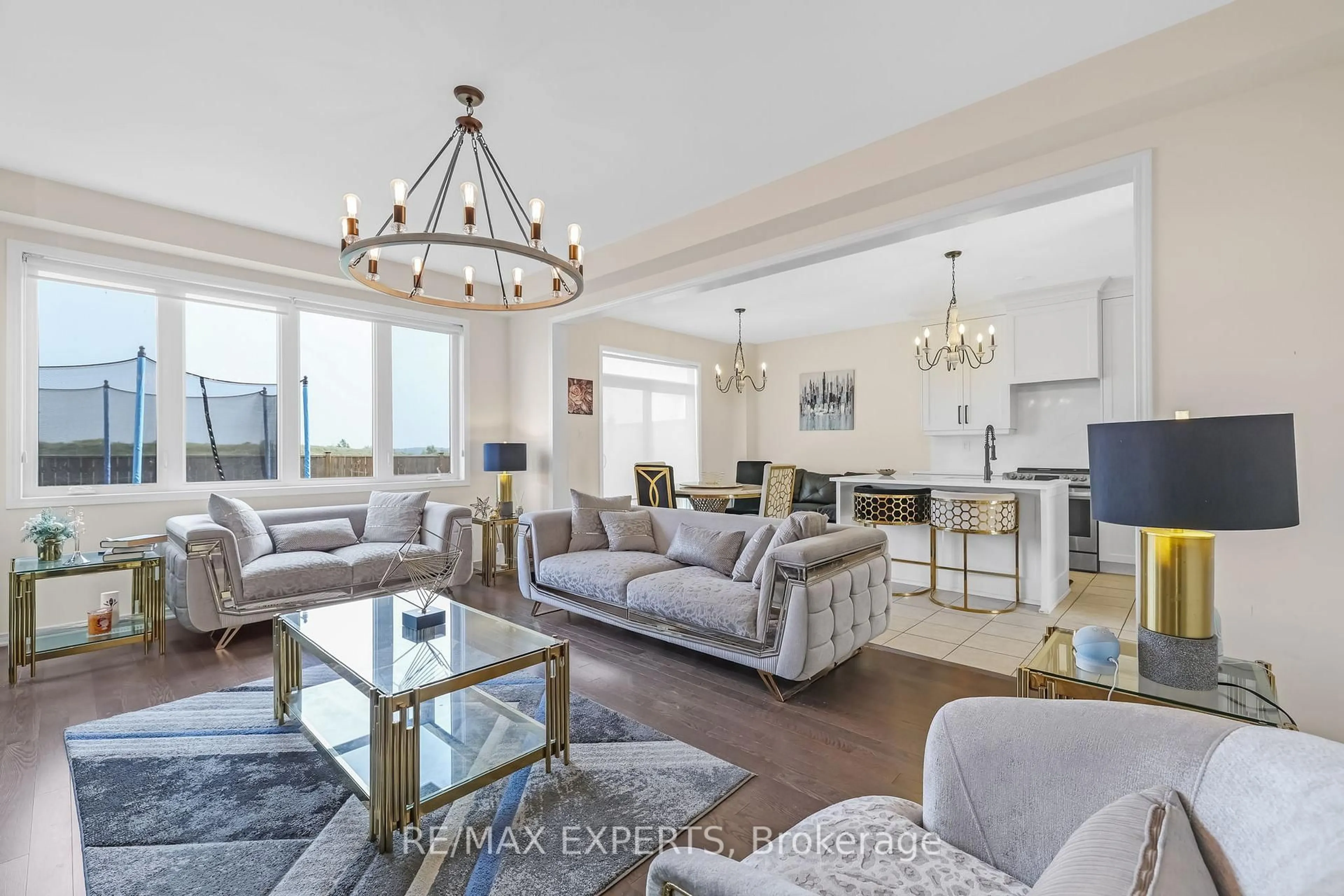 Living room with furniture, unknown for 105 David St, Haldimand Ontario N0A 1H0