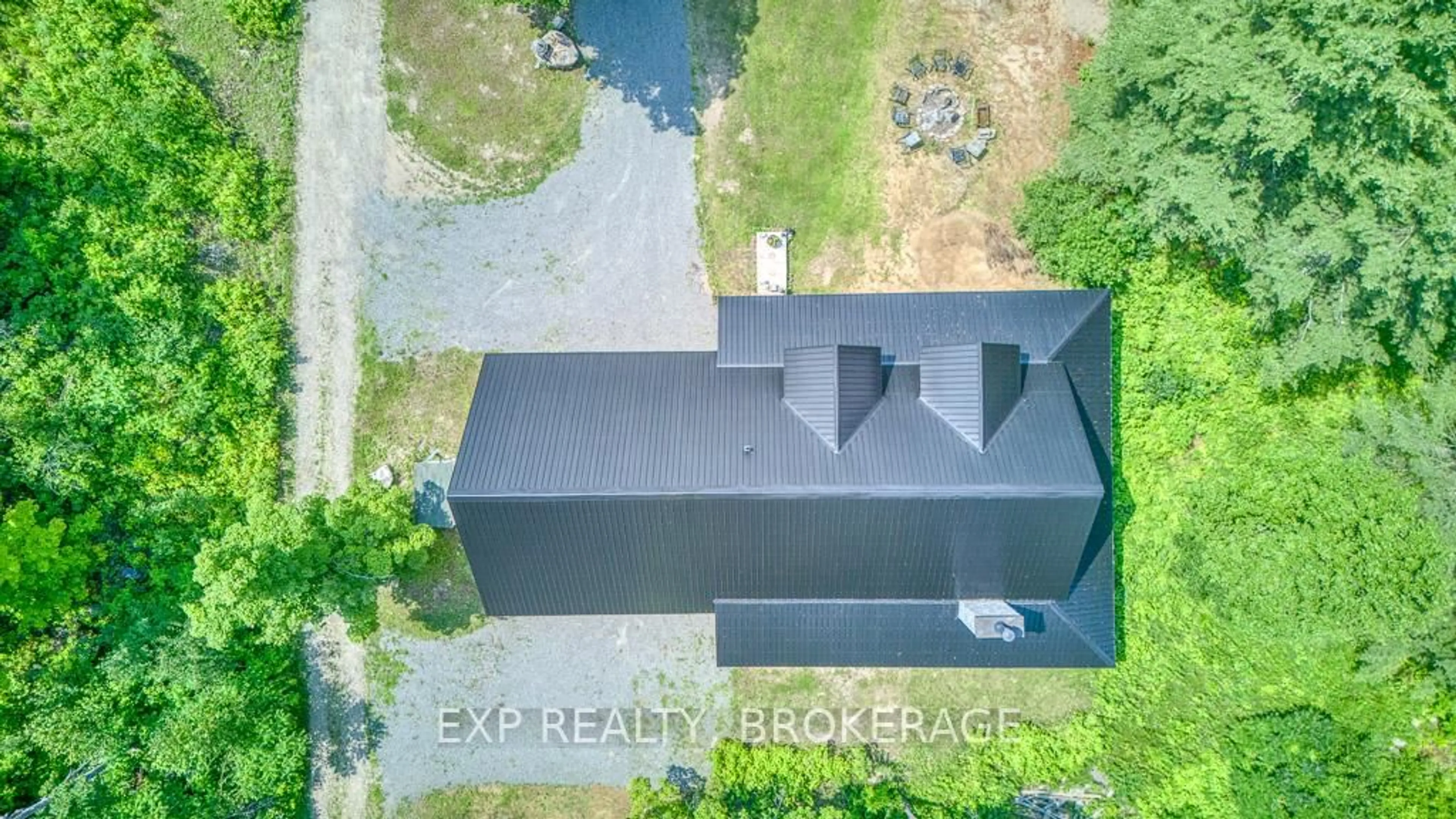 A pic from outside/outdoor area/front of a property/back of a property/a pic from drone, building for 1249 Waters Edge Lane, Arden Ontario K0H 1B0