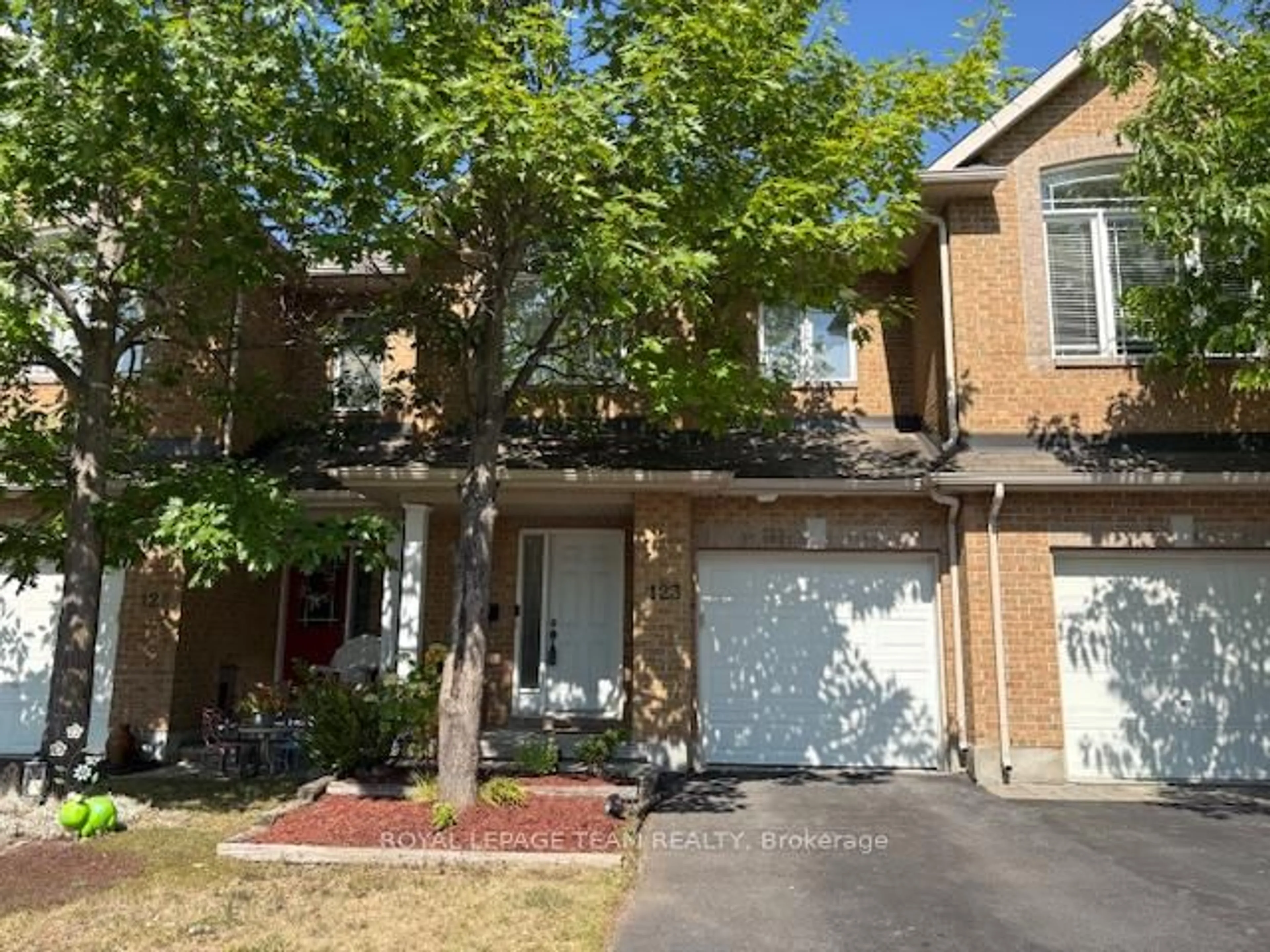Unknown for 123 Talltree Cres, Ottawa Ontario K2S 0B1