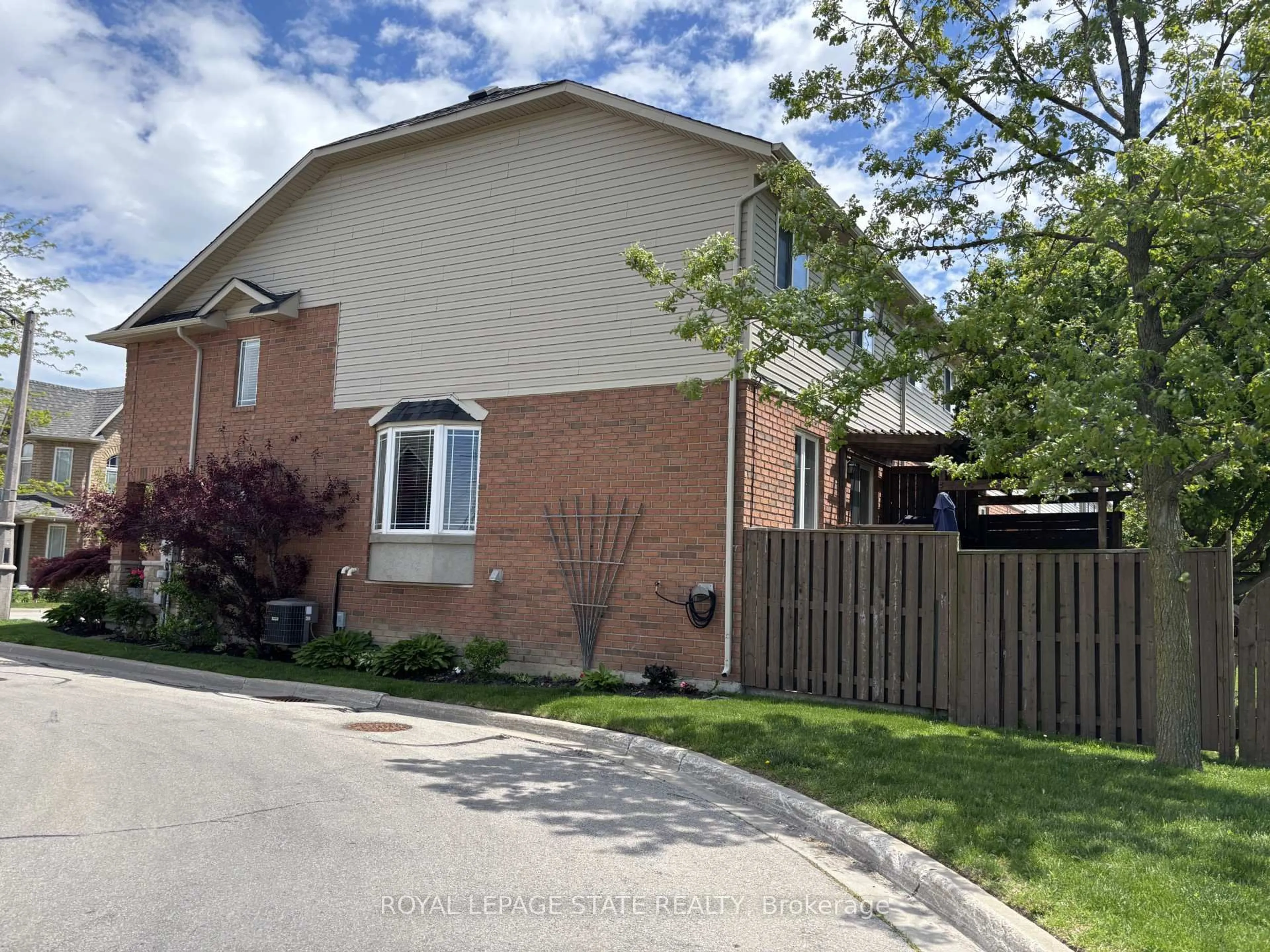 Unknown for 139 Periwinkle Dr, Hamilton Ontario L0R 1P0