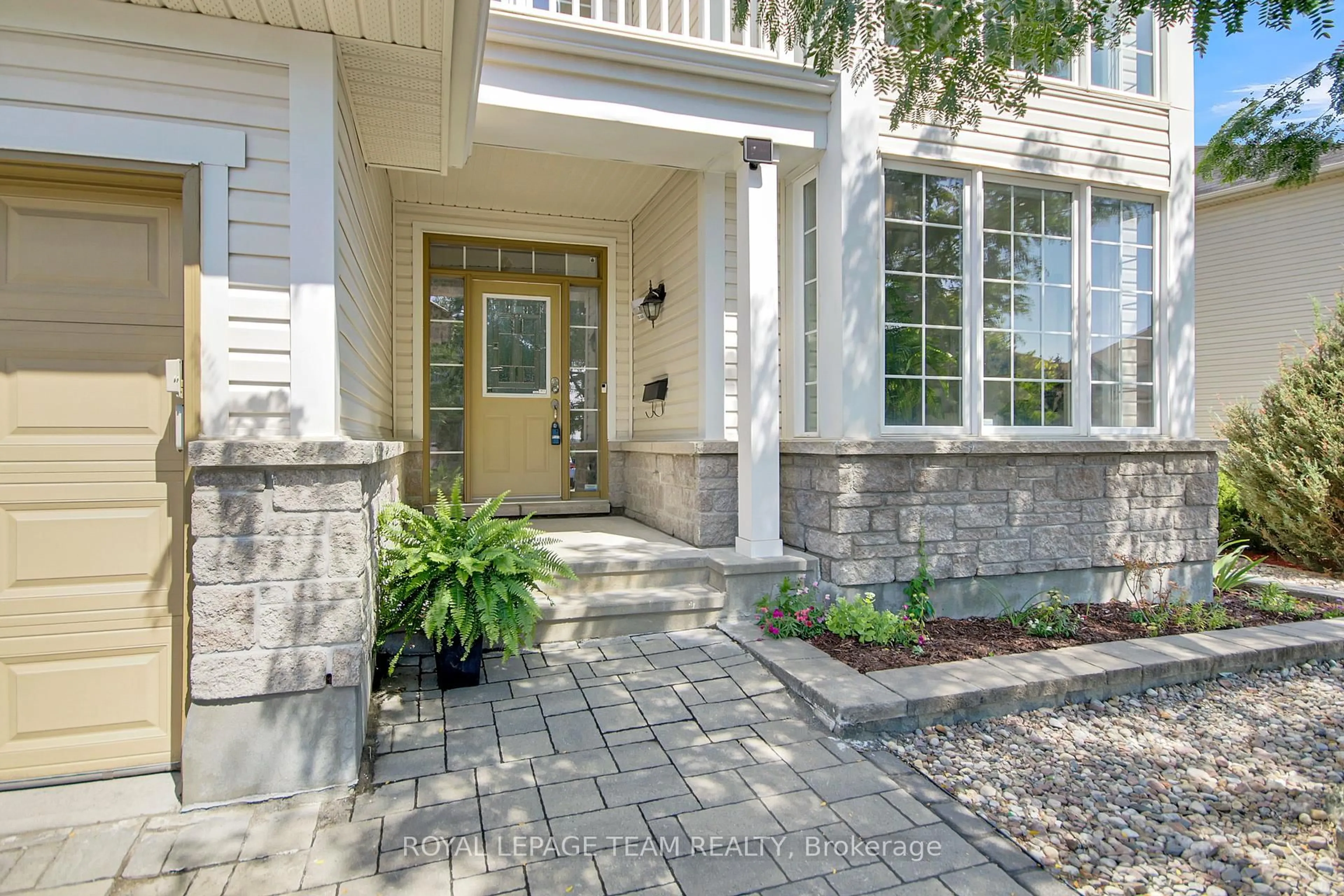 Unknown for 177 Ingersoll Cres, Kanata Ontario K2T 0C9