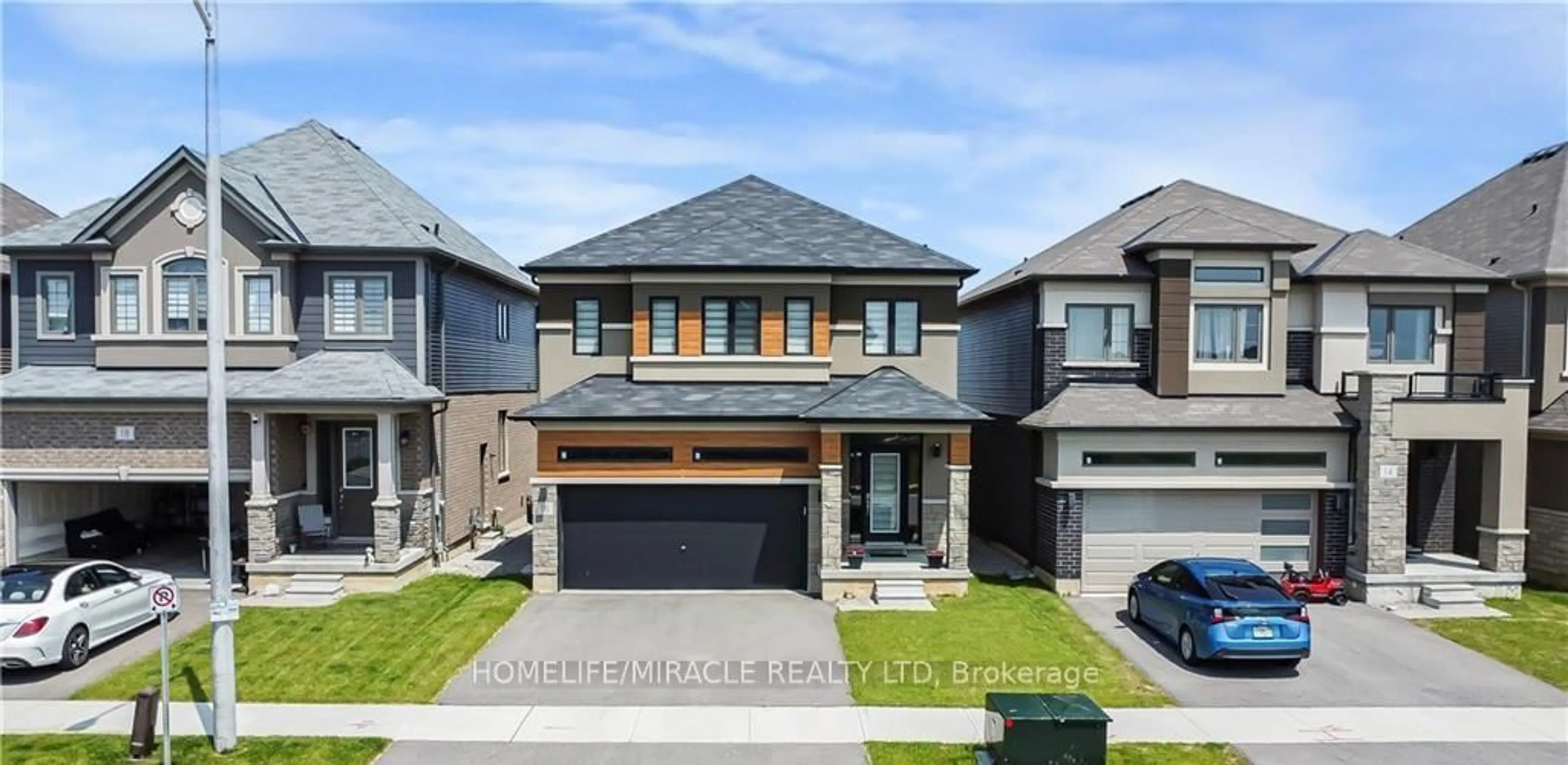 Home with brick exterior material, street for 16 Scenic Ridge Gate, Brant Ontario N3L 0K4