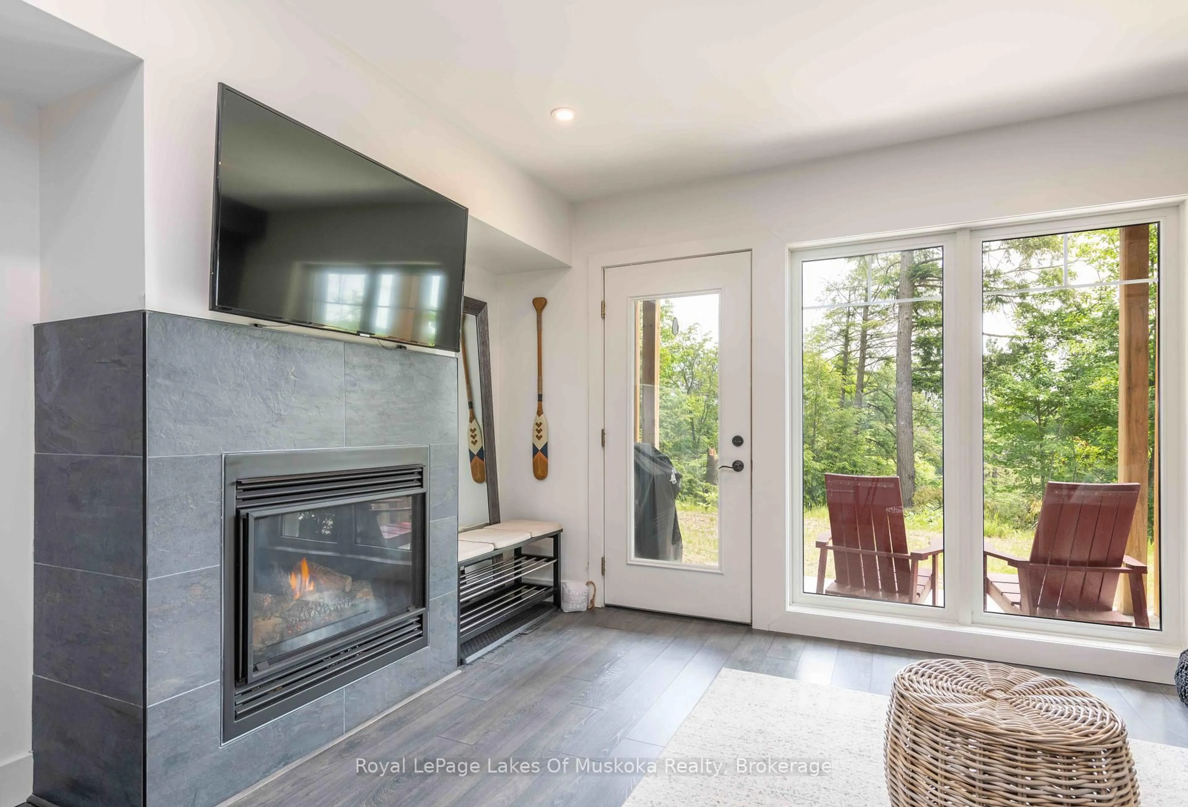 Unknown for 3 TREE TOPS Lane #102, Huntsville Ontario P1H 0B8
