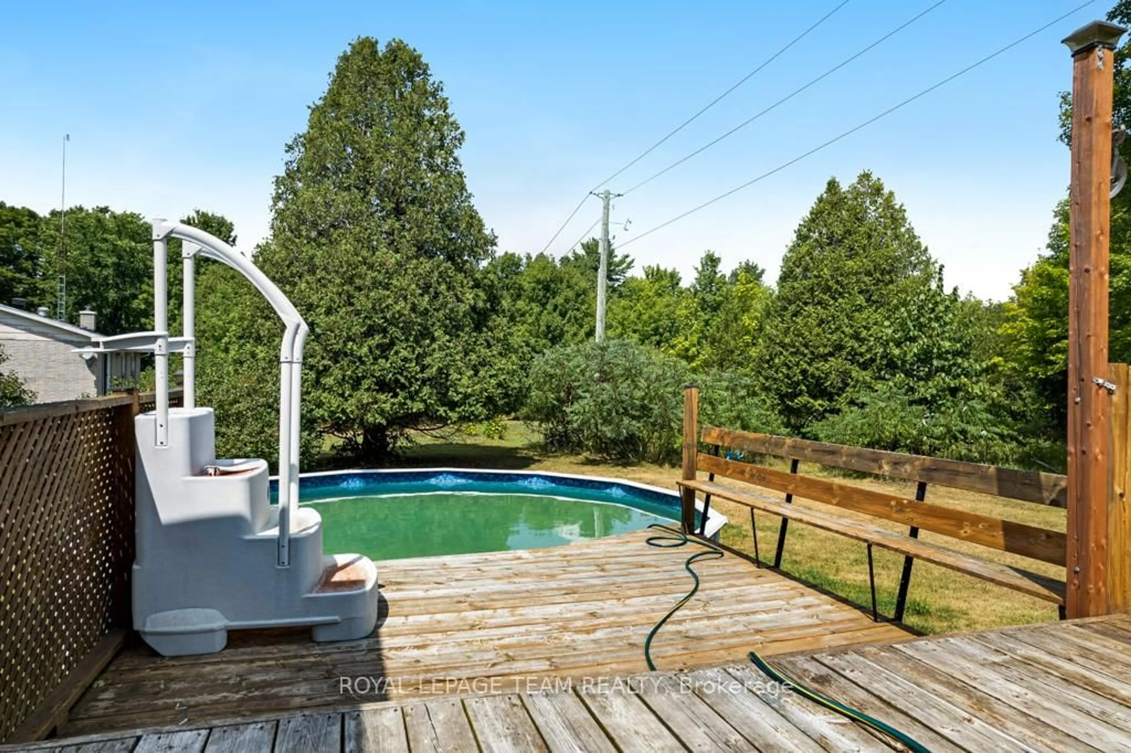 Pool for 8133 County Rd 44 Rd, Edwardsburgh/Cardinal Ontario K0E 1X0
