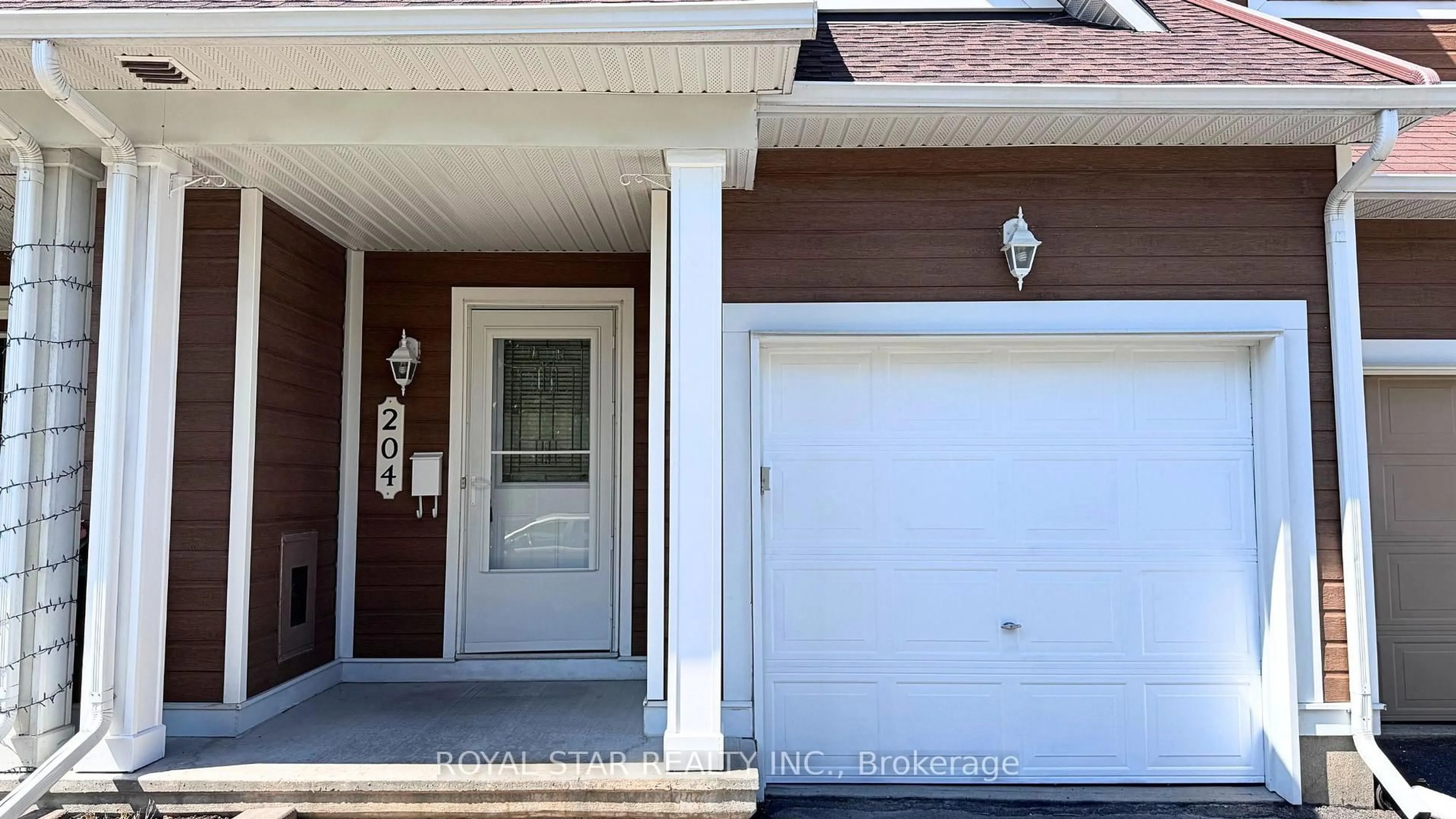 Home with vinyl exterior material, street for 204 Catamount Crt, Ottawa Ontario K2M 0A8