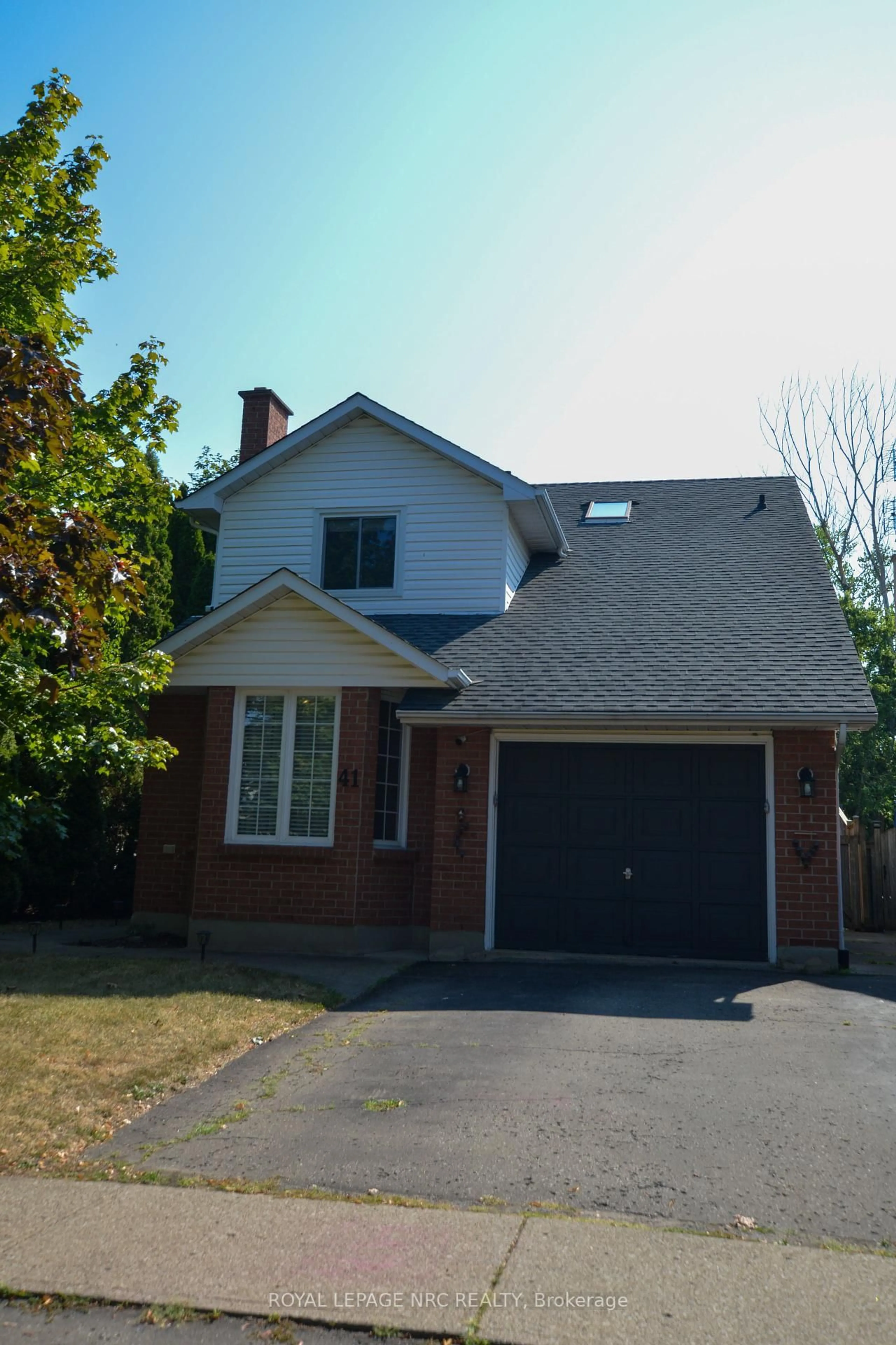 Home with brick exterior material, street for 41 HUNTINGTON Lane, St. Catharines Ontario L2S 3R5