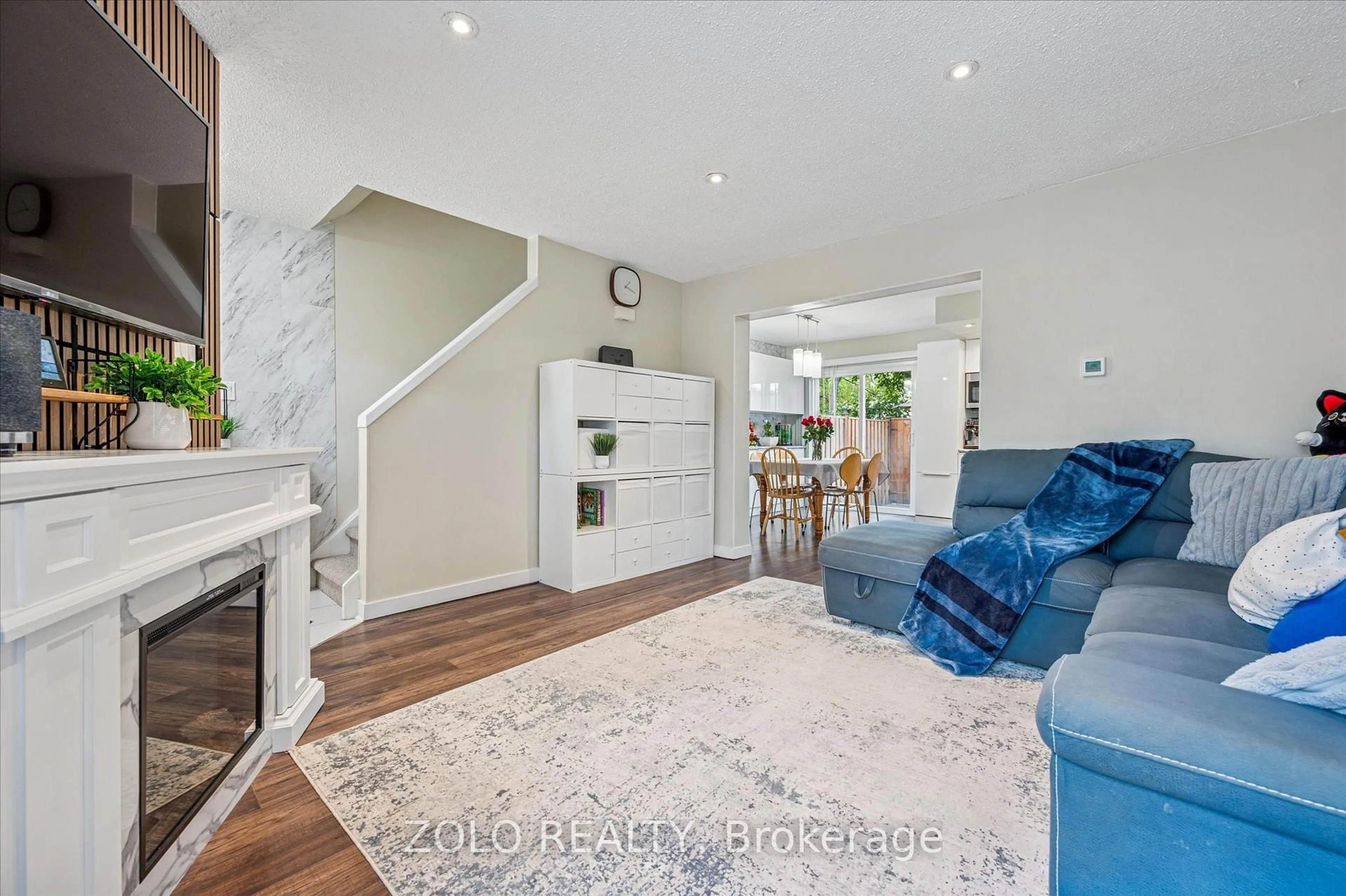 Living room with furniture, unknown for 203 Fairway Rd N Rd #13, Out of Area Ontario N2A 2N7