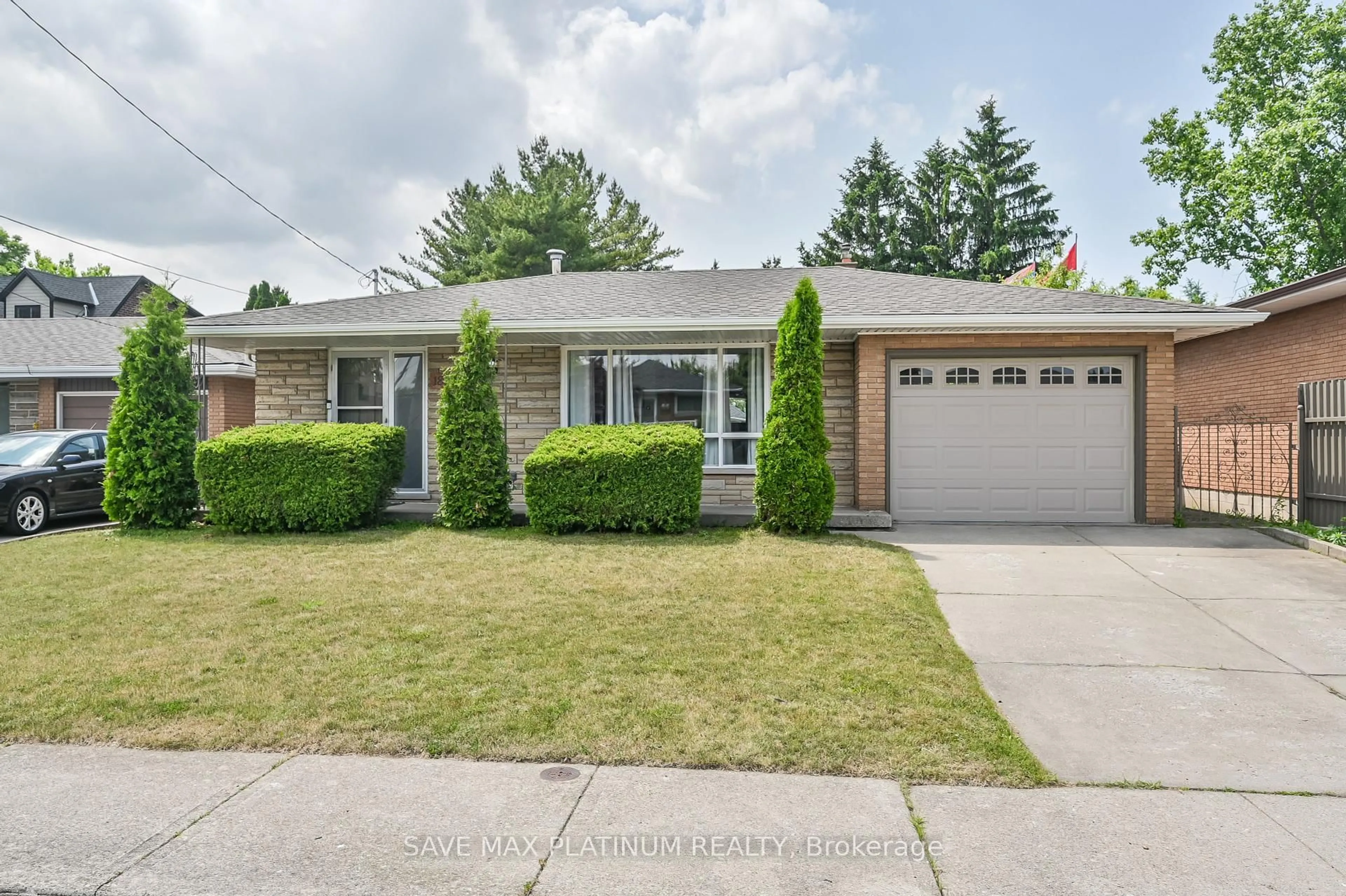 Home with brick exterior material, street for 18 Gardenia Crt, Hamilton Ontario L8K 3X6